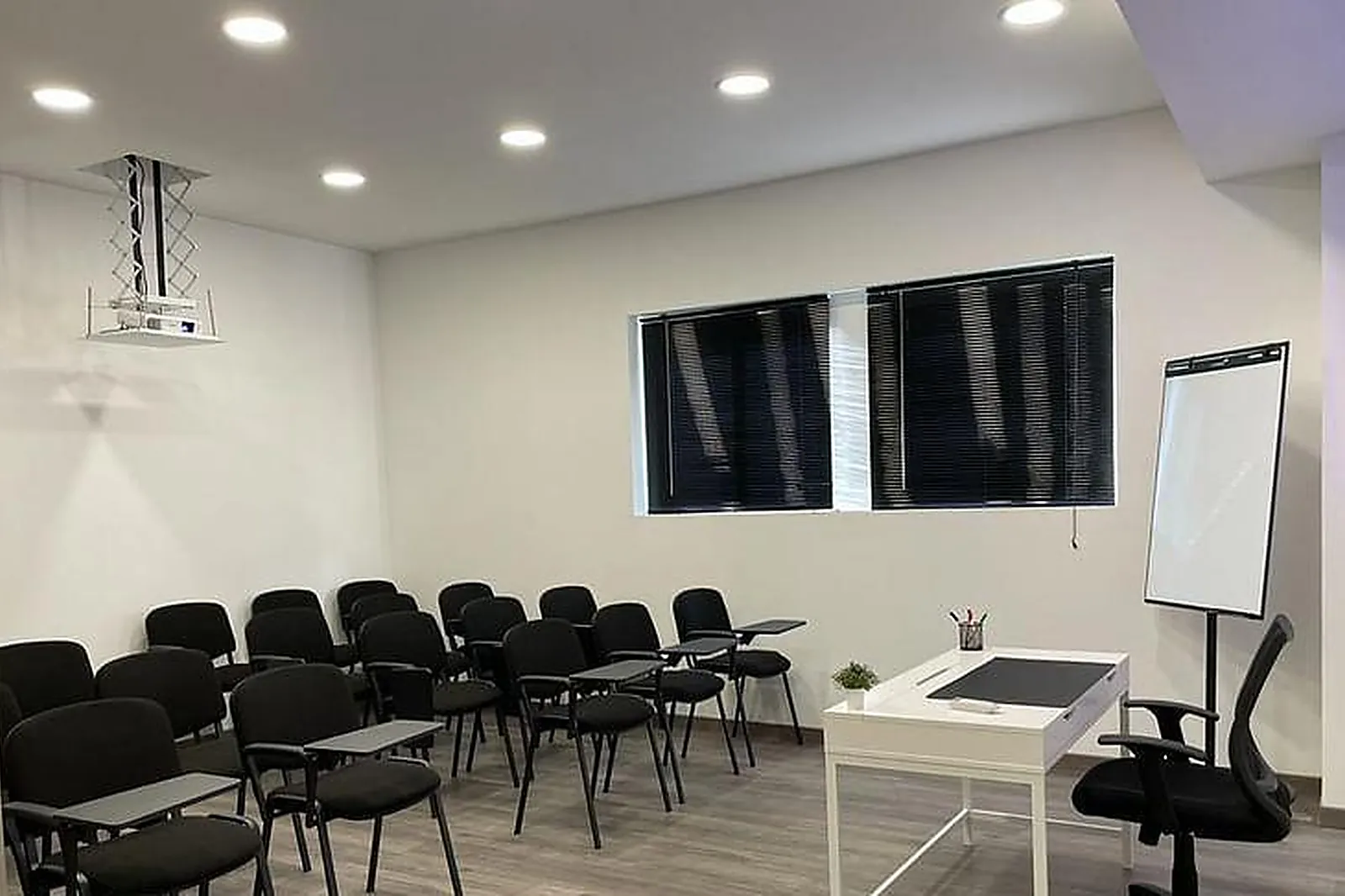 Lieux événementiels, SPACE SWITCH