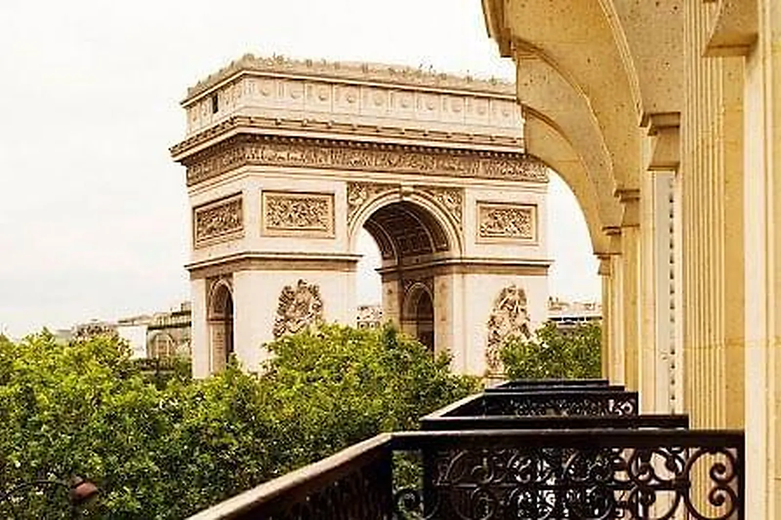 Lieux événementiels, SPLENDID ETOILE ****