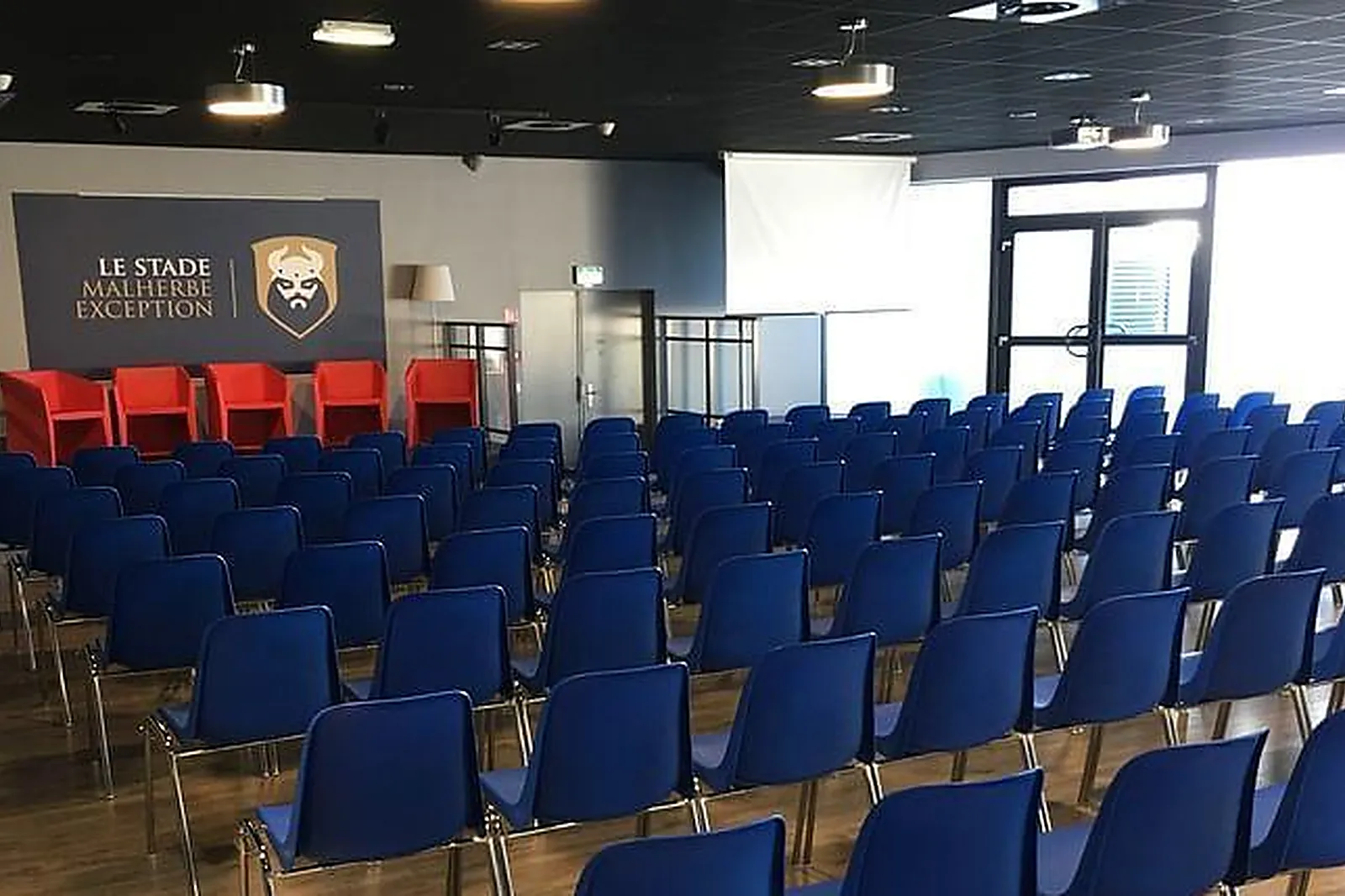 Lieux événementiels, STADE MICHEL D'ORNANO (MALHERBE)