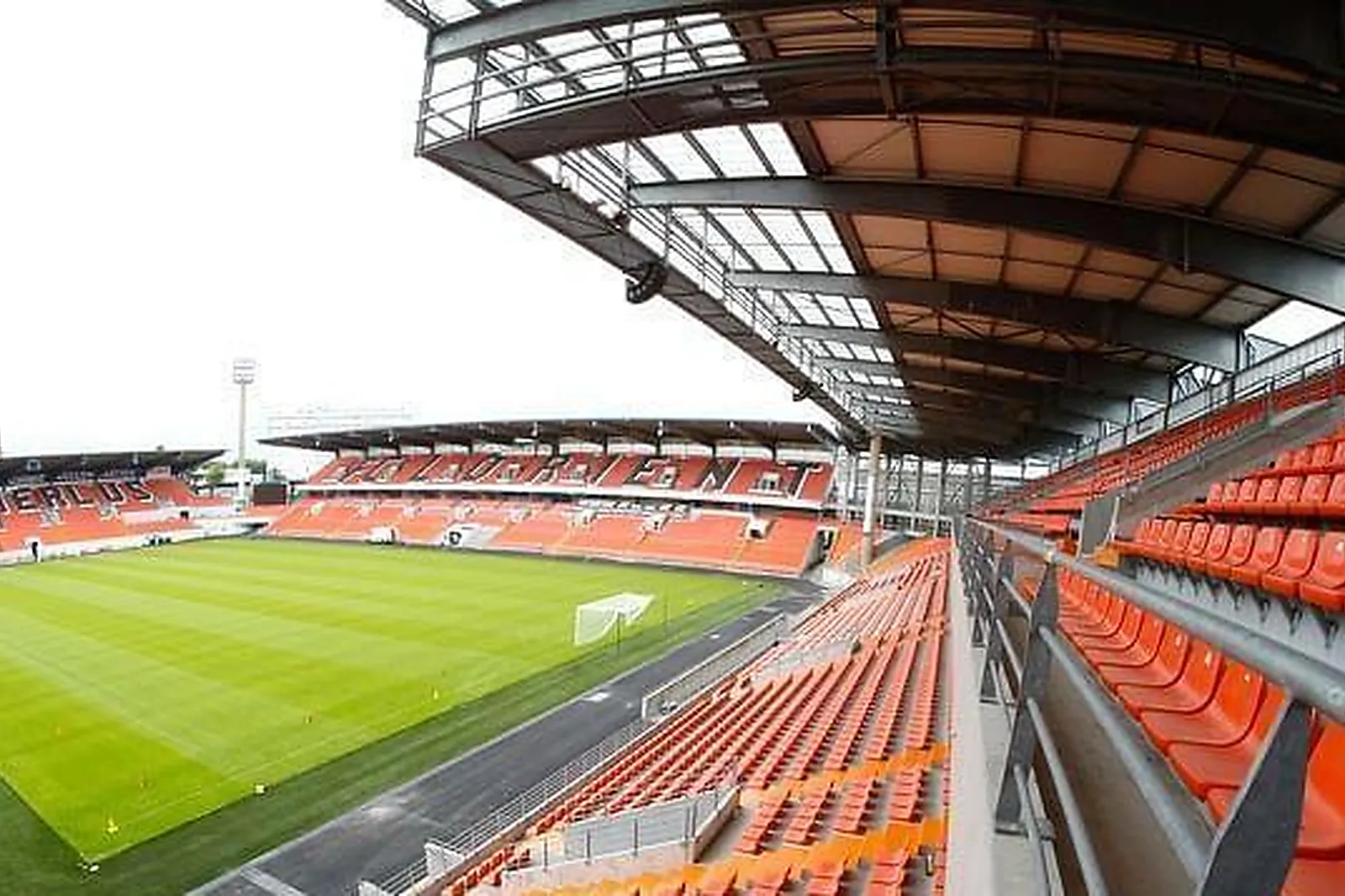 Lieux événementiels, STADE DU FC LORIENT