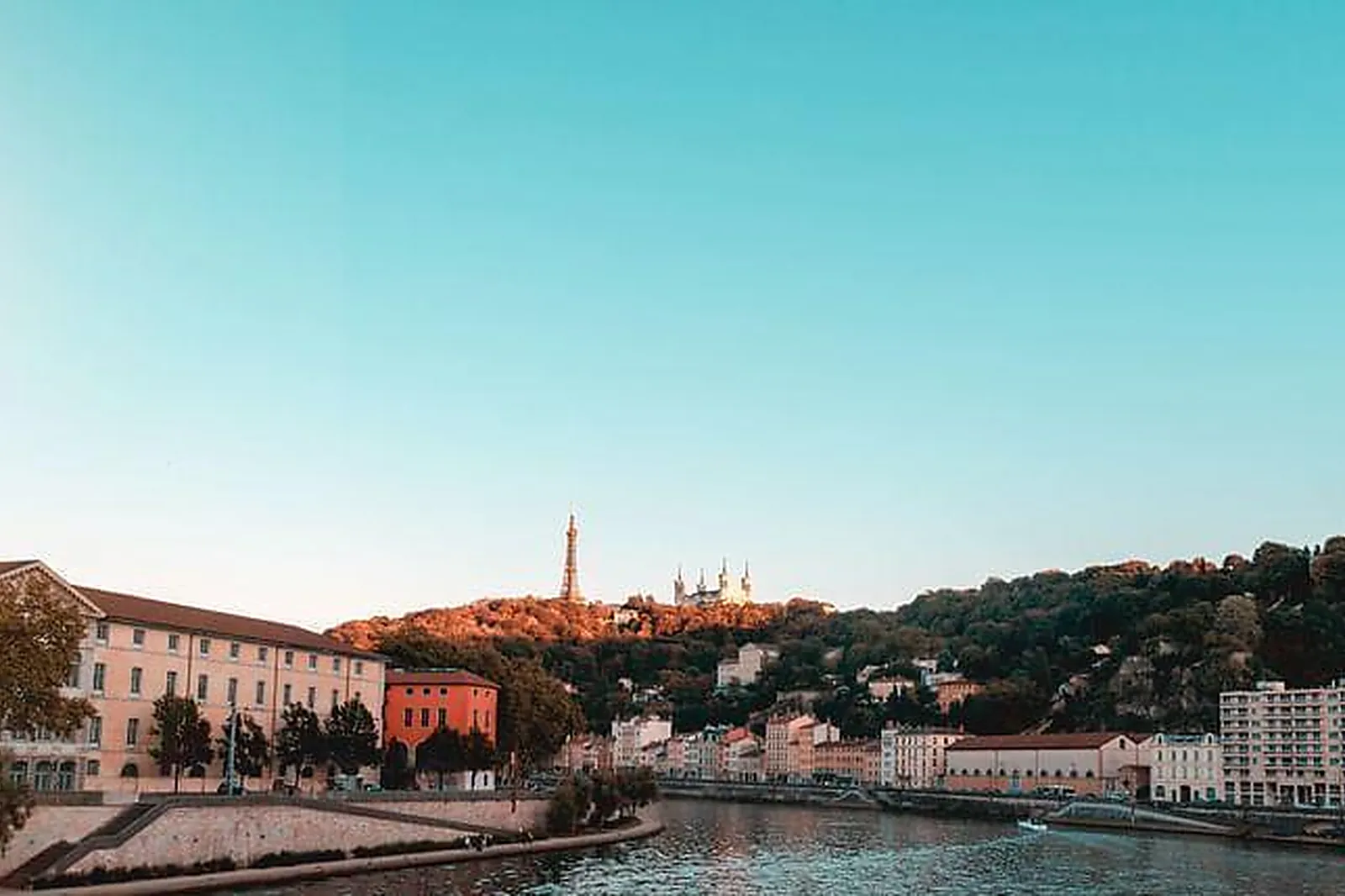 Lieux événementiels, SALLE DE RÉUNION CHAMPS ELYSÉES