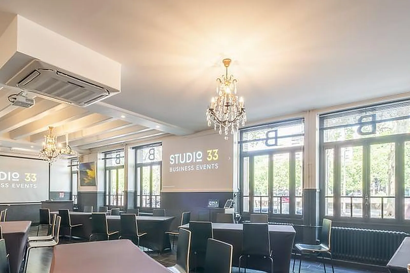 Lieux événementiels, SALLE DE RÉUNION CHAMPS ELYSÉES