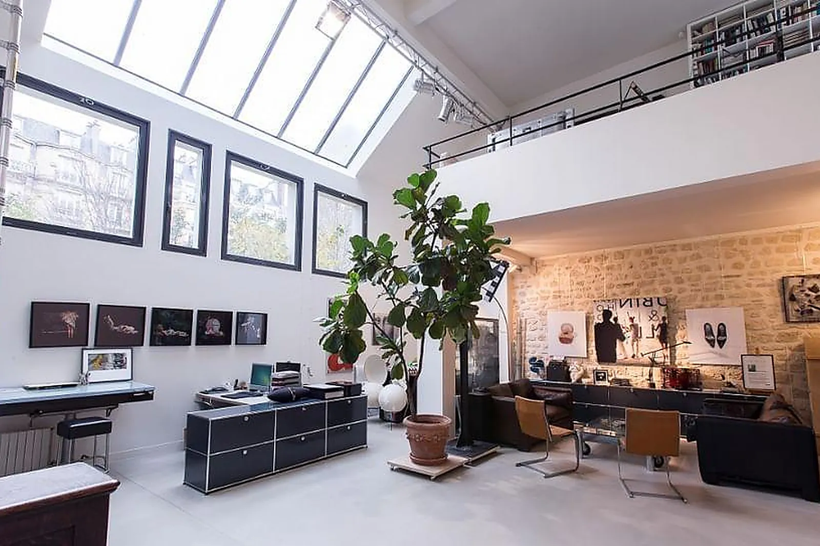 Lieux événementiels, STUDIO AJER