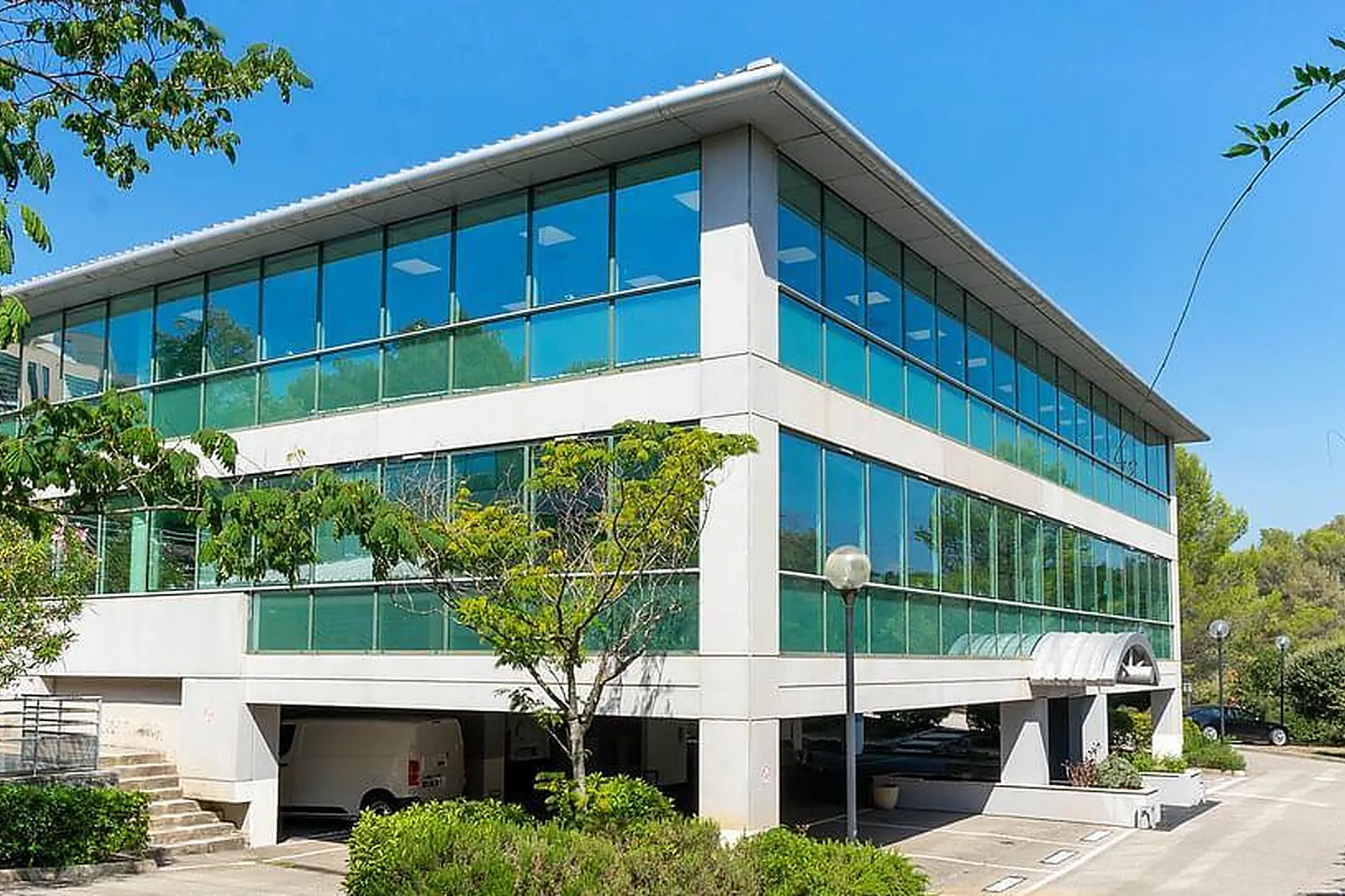 Lieux événementiels, SUNDESK BIOT