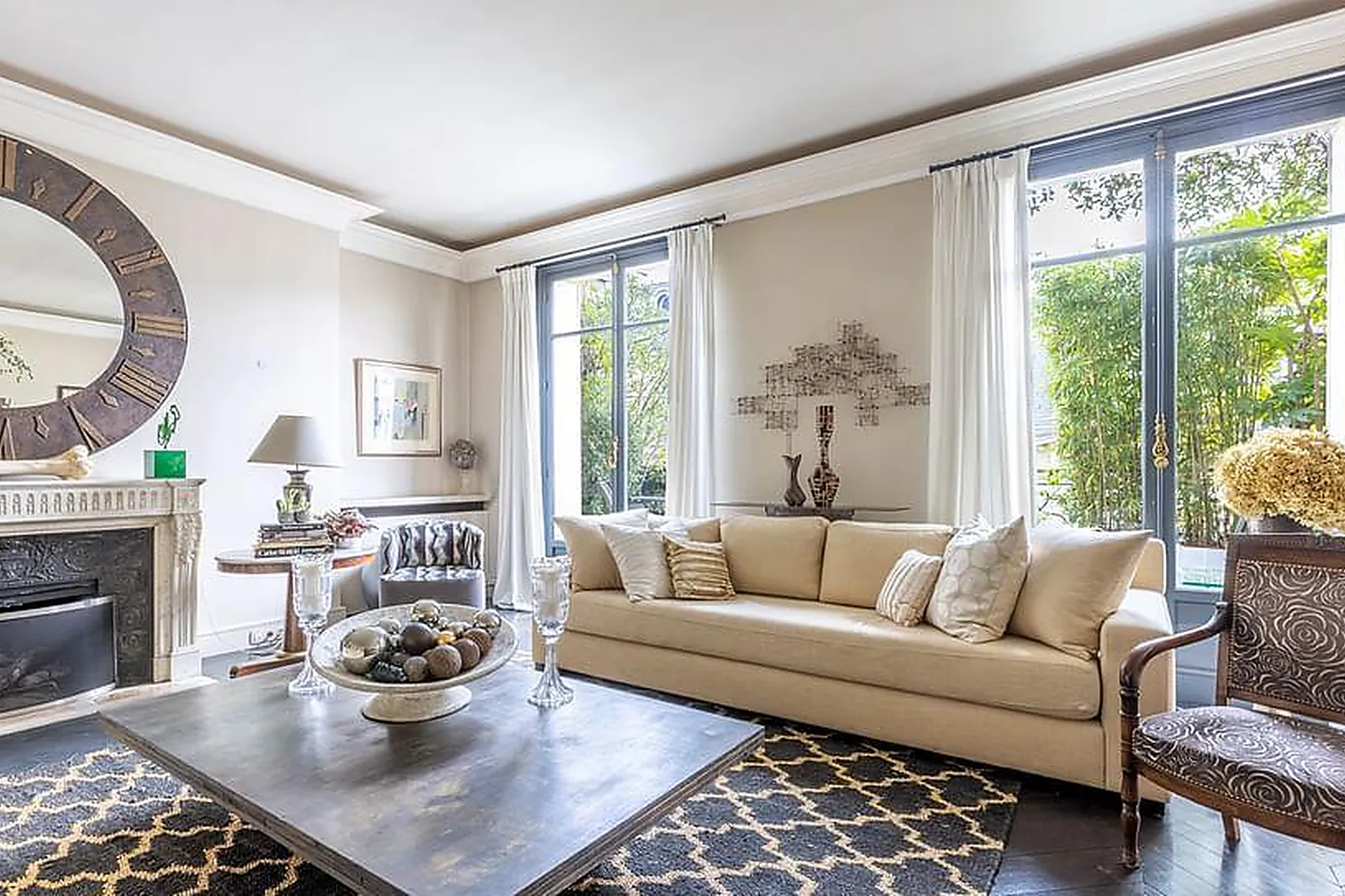 Lieux événementiels, SUPERBE APPARTEMENT PROCHE TOUR EIFFEL