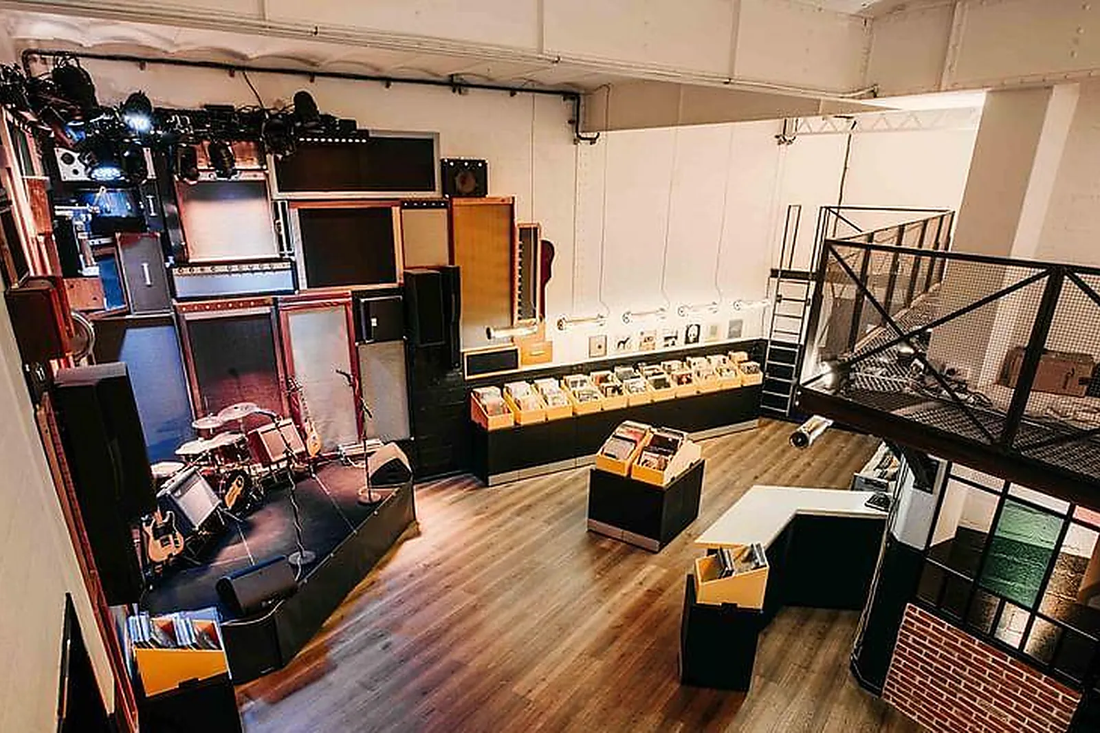 Lieux événementiels, SUPERSONIC RECORDS