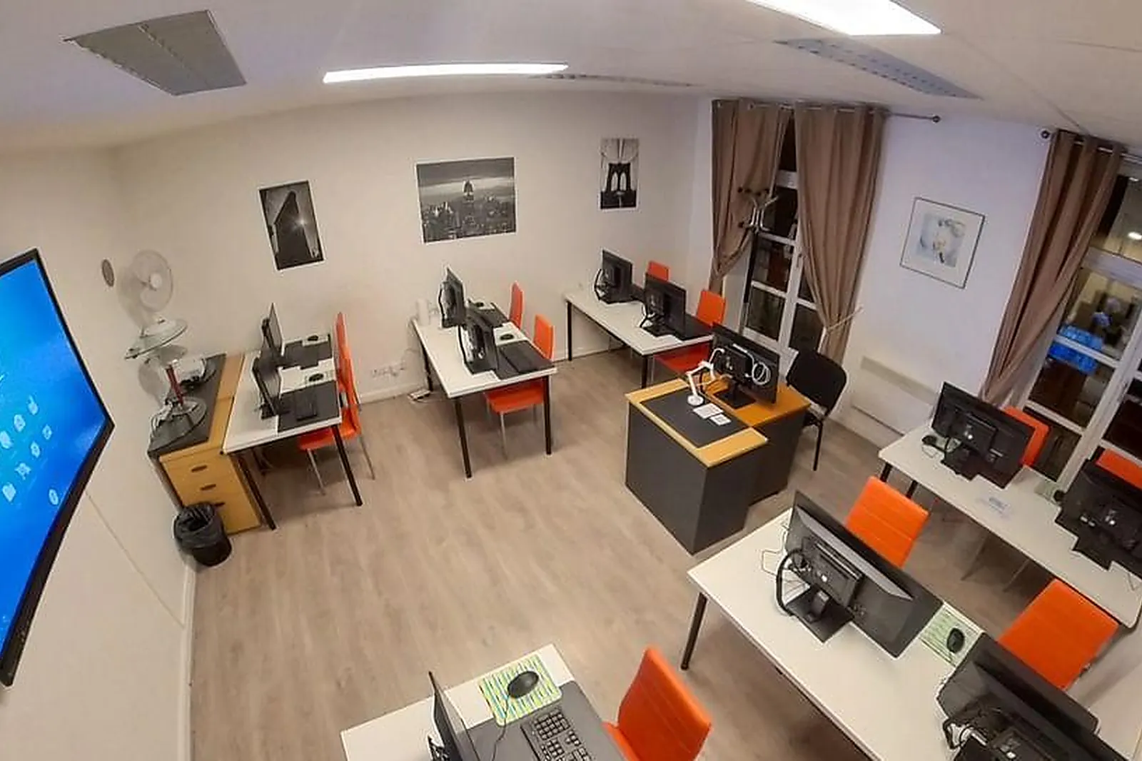 Lieux événementiels, SYPRO FORMATION