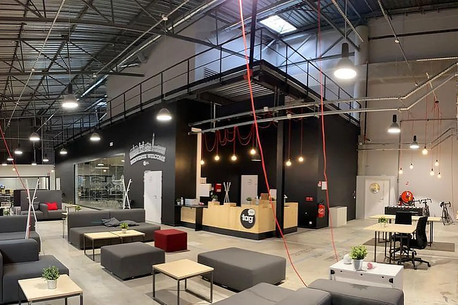 Lieux événementiels, VIVONS L'INSTANT