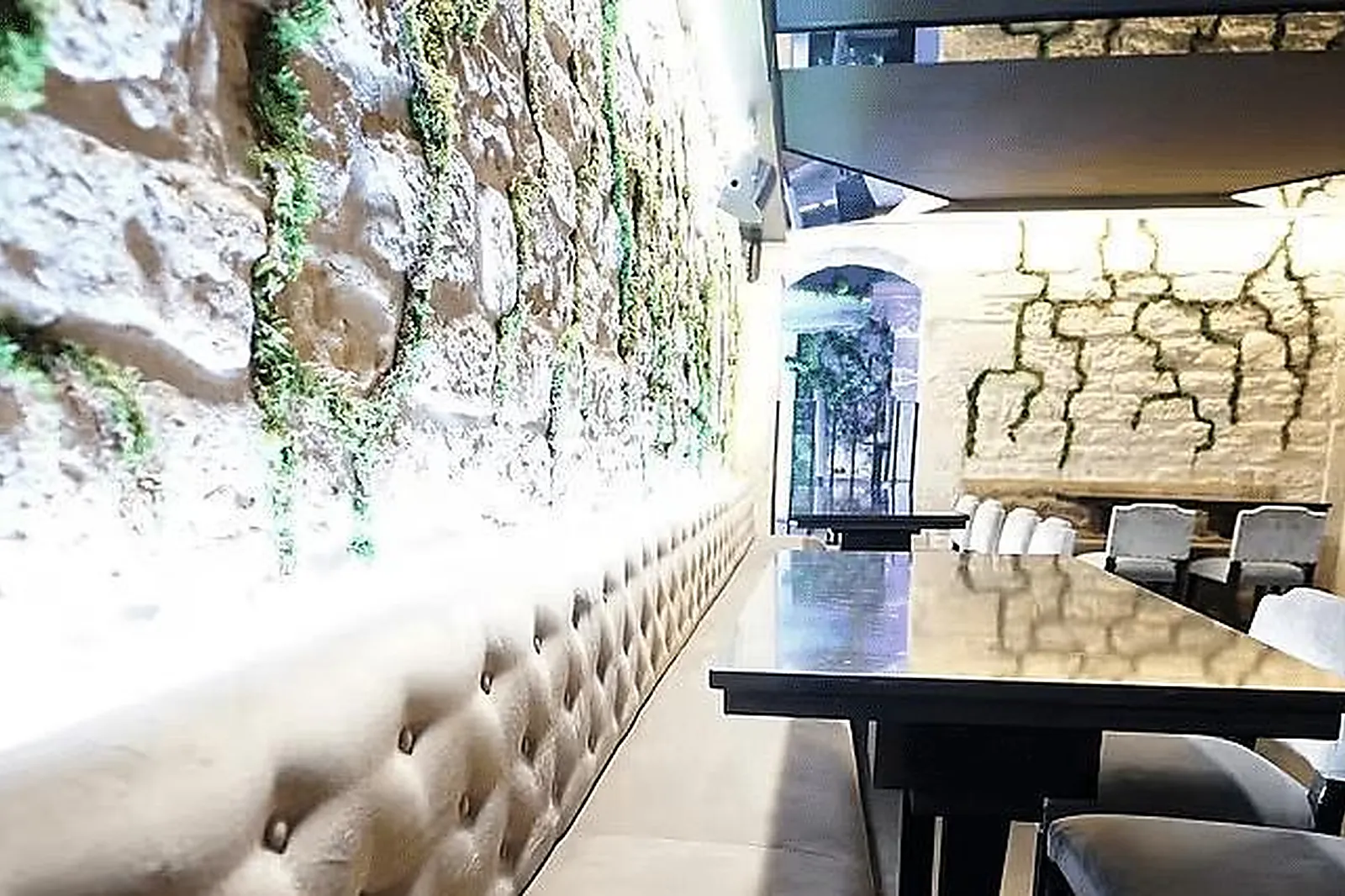 Lieux événementiels, TARA-TATA