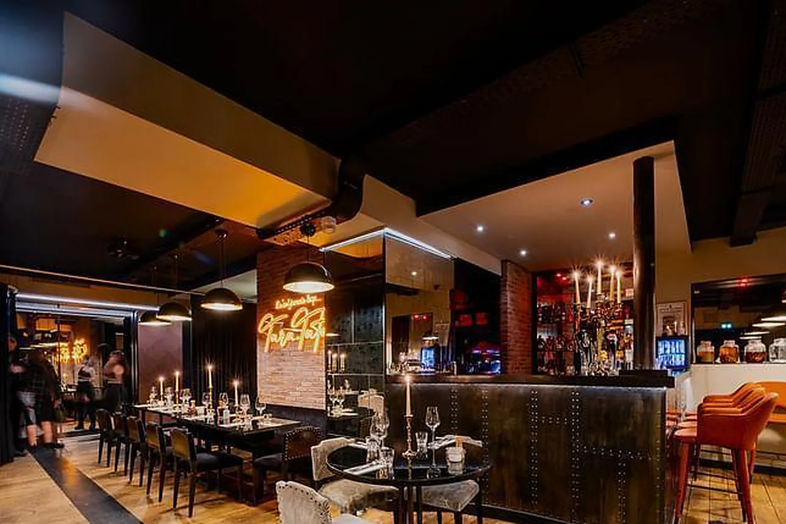 Lieux événementiels, TARA-TATA