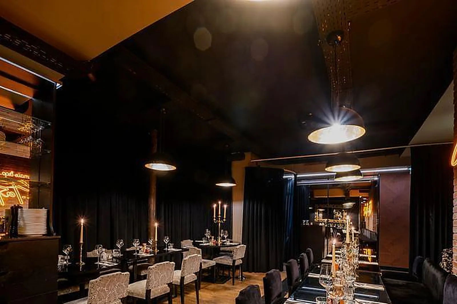 Lieux événementiels, TARA-TATA