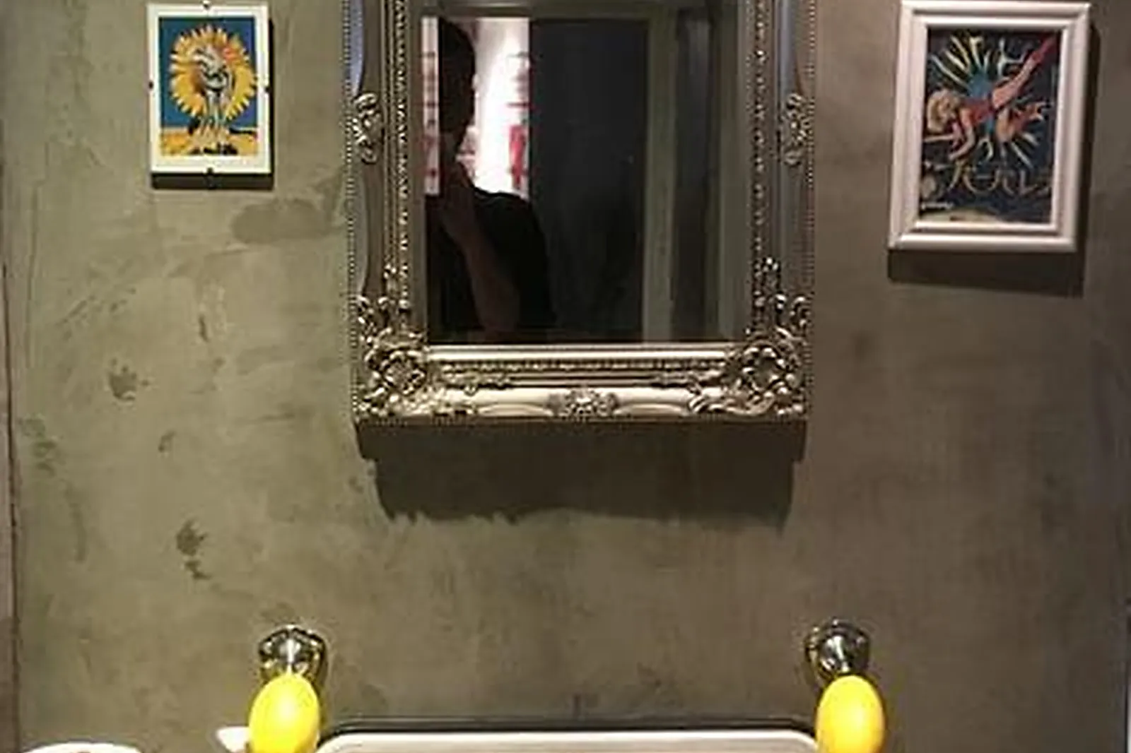 Lieux événementiels, TATA MONIQUE