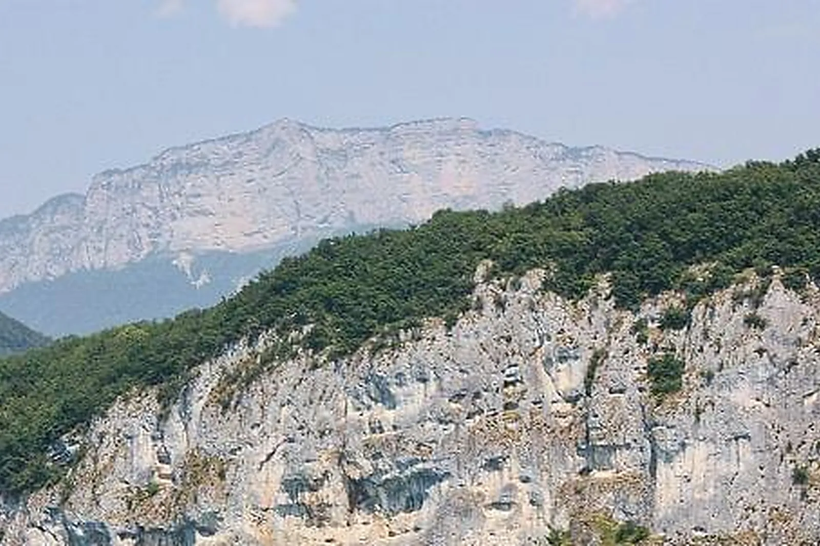 Lieux événementiels, TERNELIA- LE PRÉ DU LAC