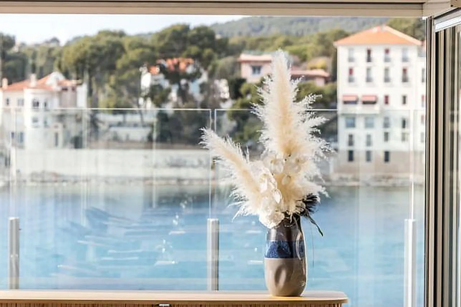 Lieux événementiels, THALAZUR BANDOL ***** - ILE ROUSSE