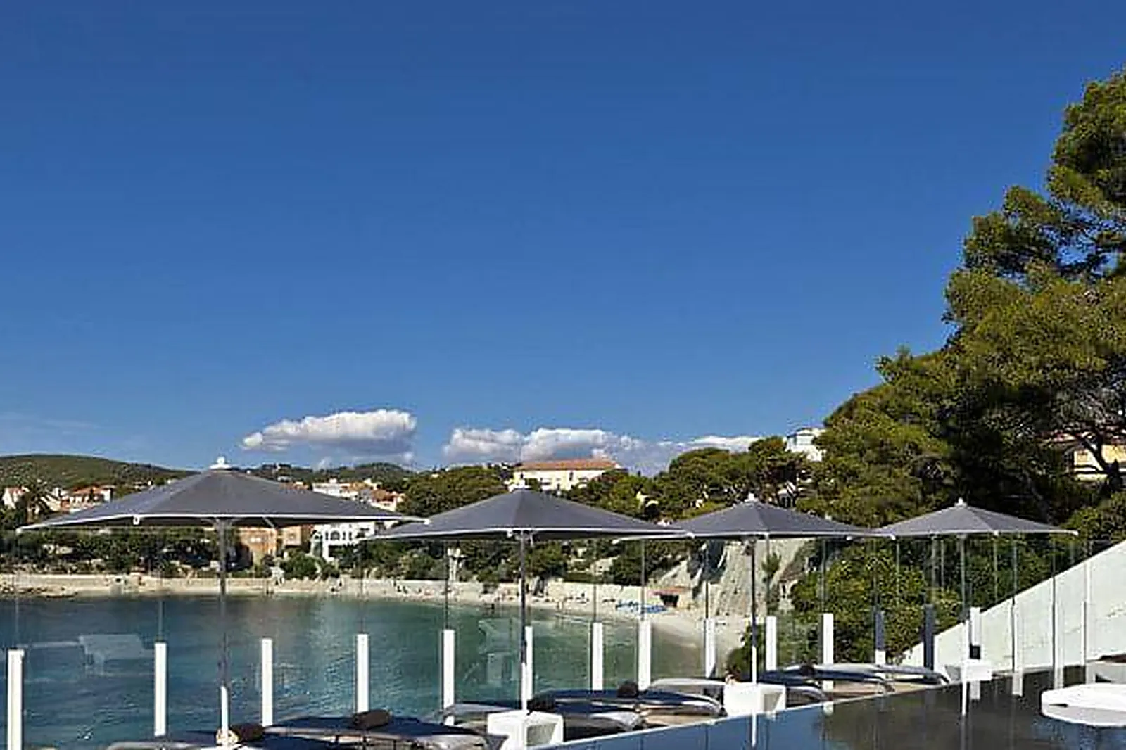 Lieux événementiels, THALAZUR BANDOL ***** - ILE ROUSSE
