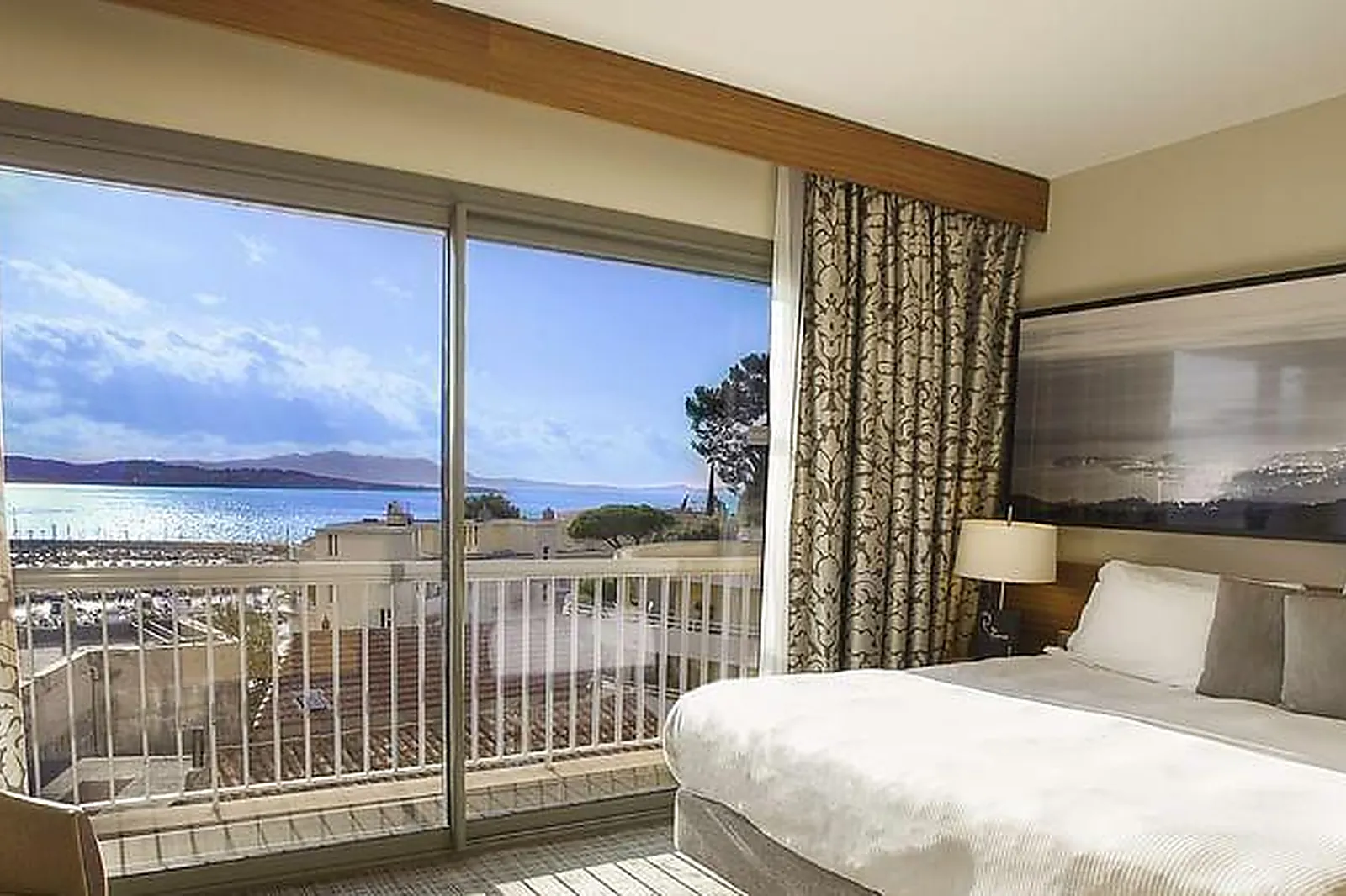 Lieux événementiels, THALAZUR BANDOL ***** - ILE ROUSSE