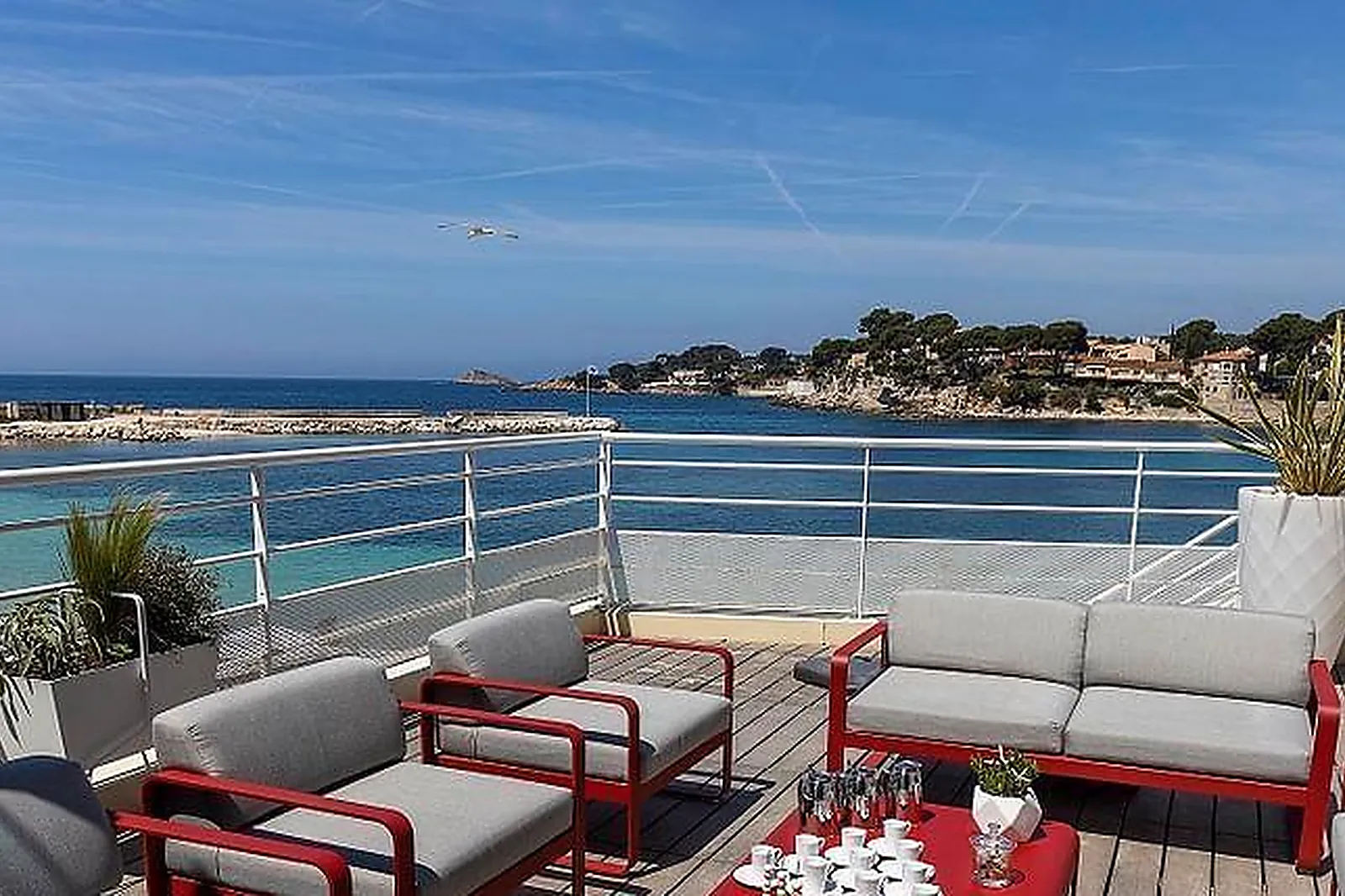 Lieux événementiels, THALAZUR BANDOL ***** - ILE ROUSSE