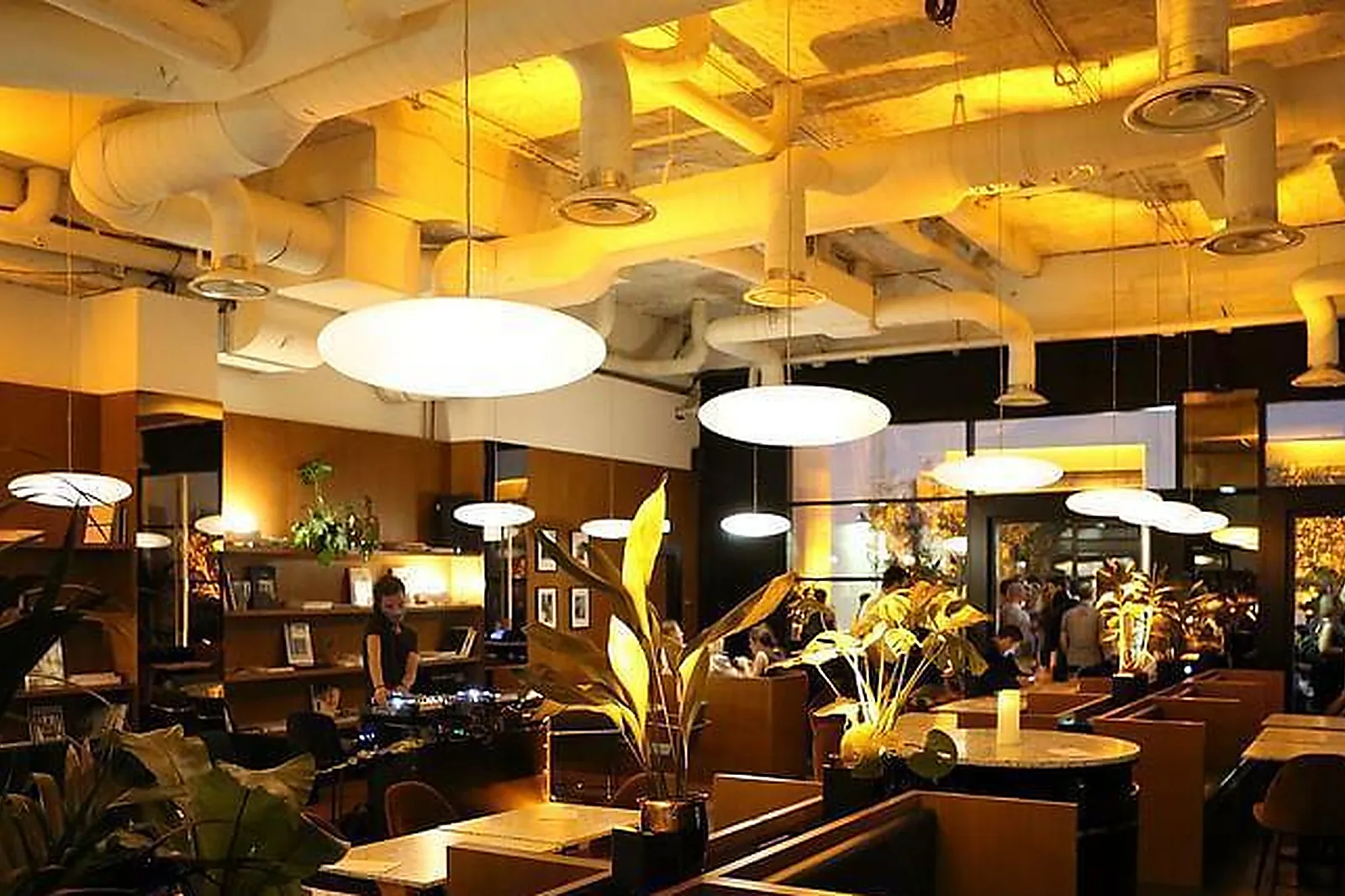 Lieux événementiels, GP BUSINESS