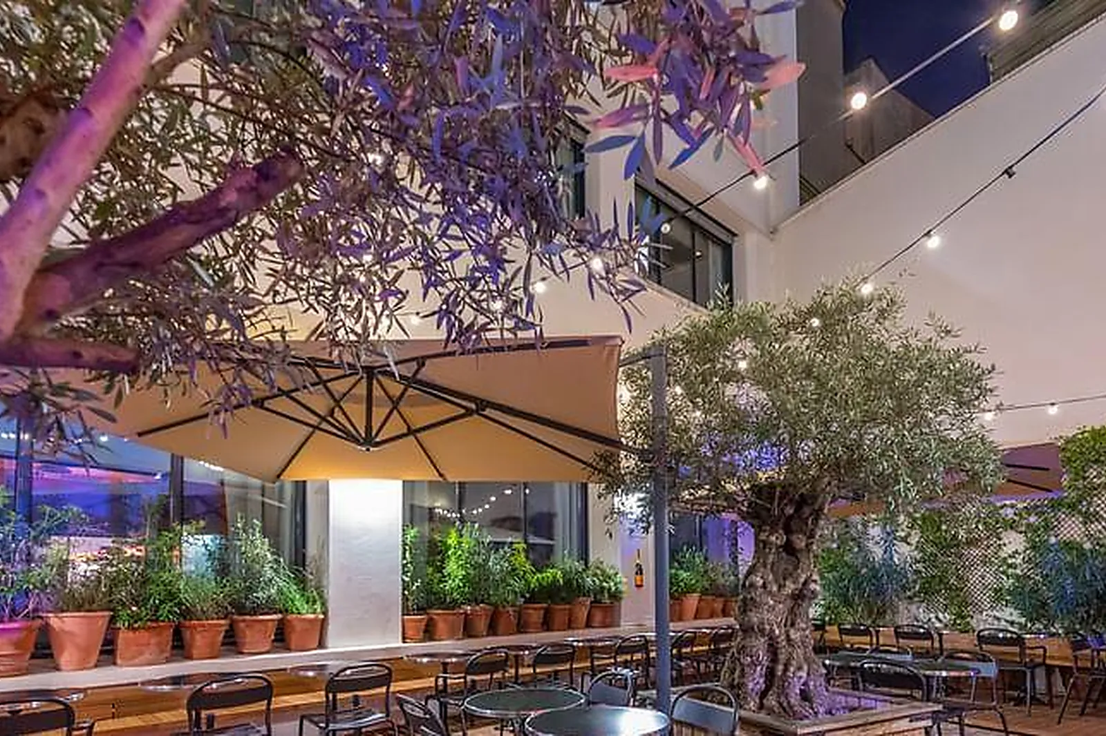 Lieux événementiels, GP BUSINESS