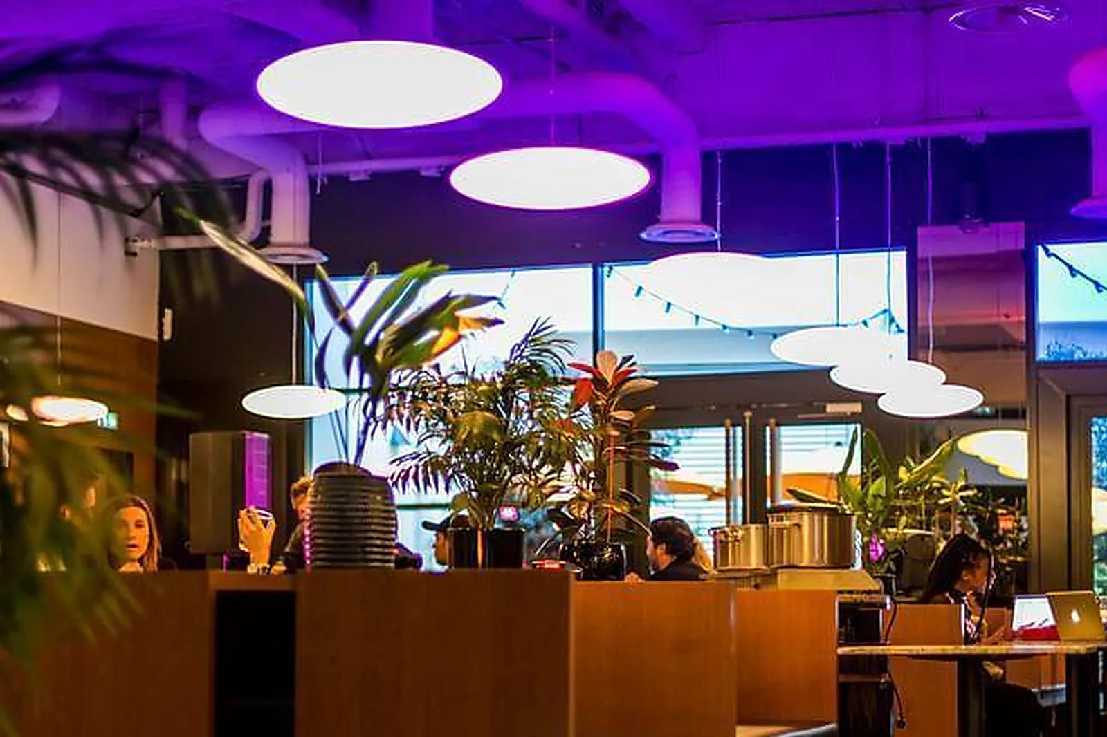 Lieux événementiels, GP BUSINESS