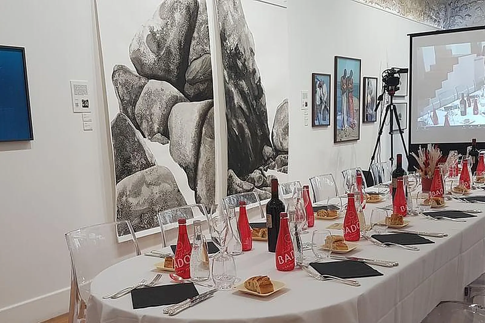 Lieux événementiels, THE CARING GALLERY