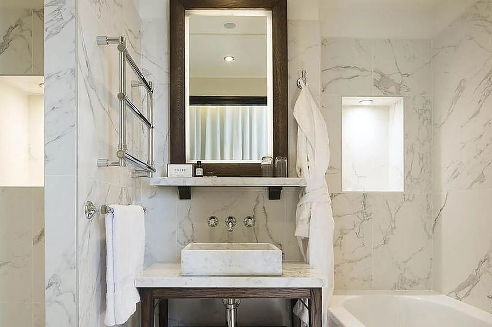 Lieux événementiels, THE CHESS HOTEL ****