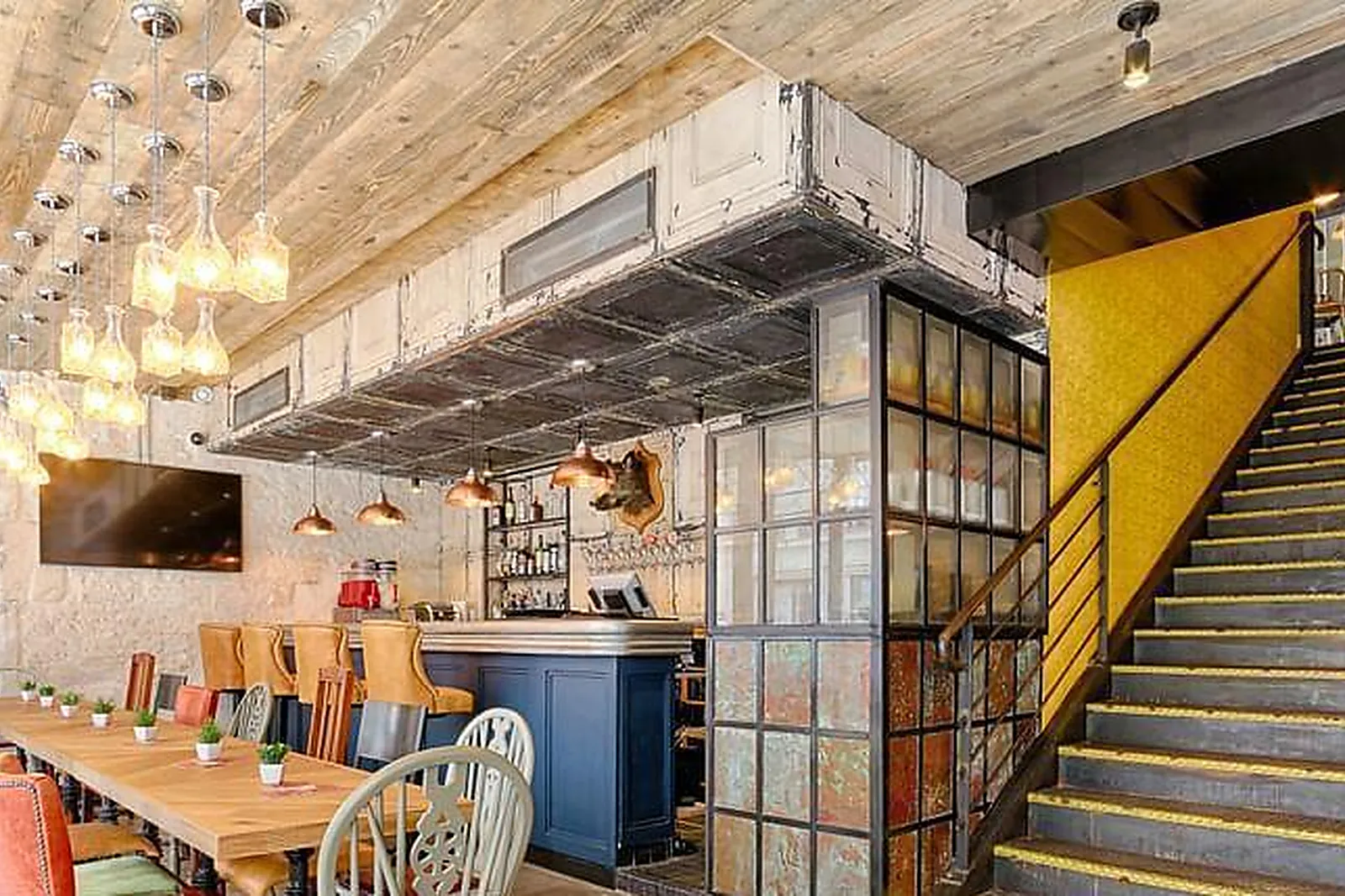 Lieux événementiels, THE FROG & UNDERGROUND