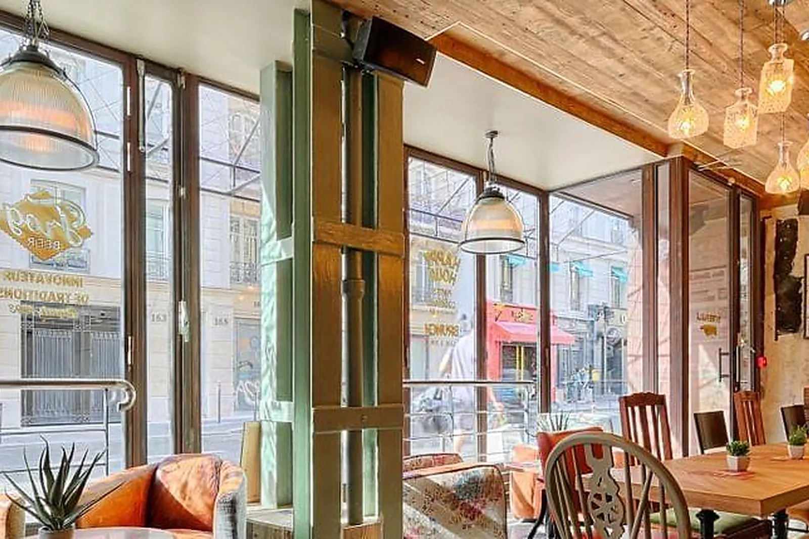 Lieux événementiels, THE FROG & UNDERGROUND