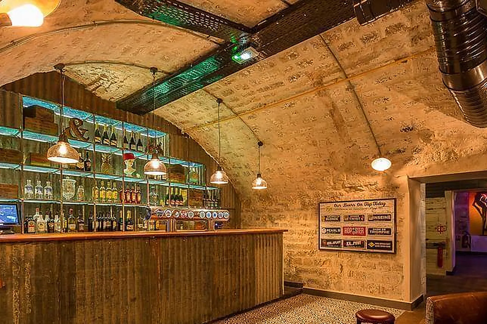 Lieux événementiels, THE FROG & UNDERGROUND