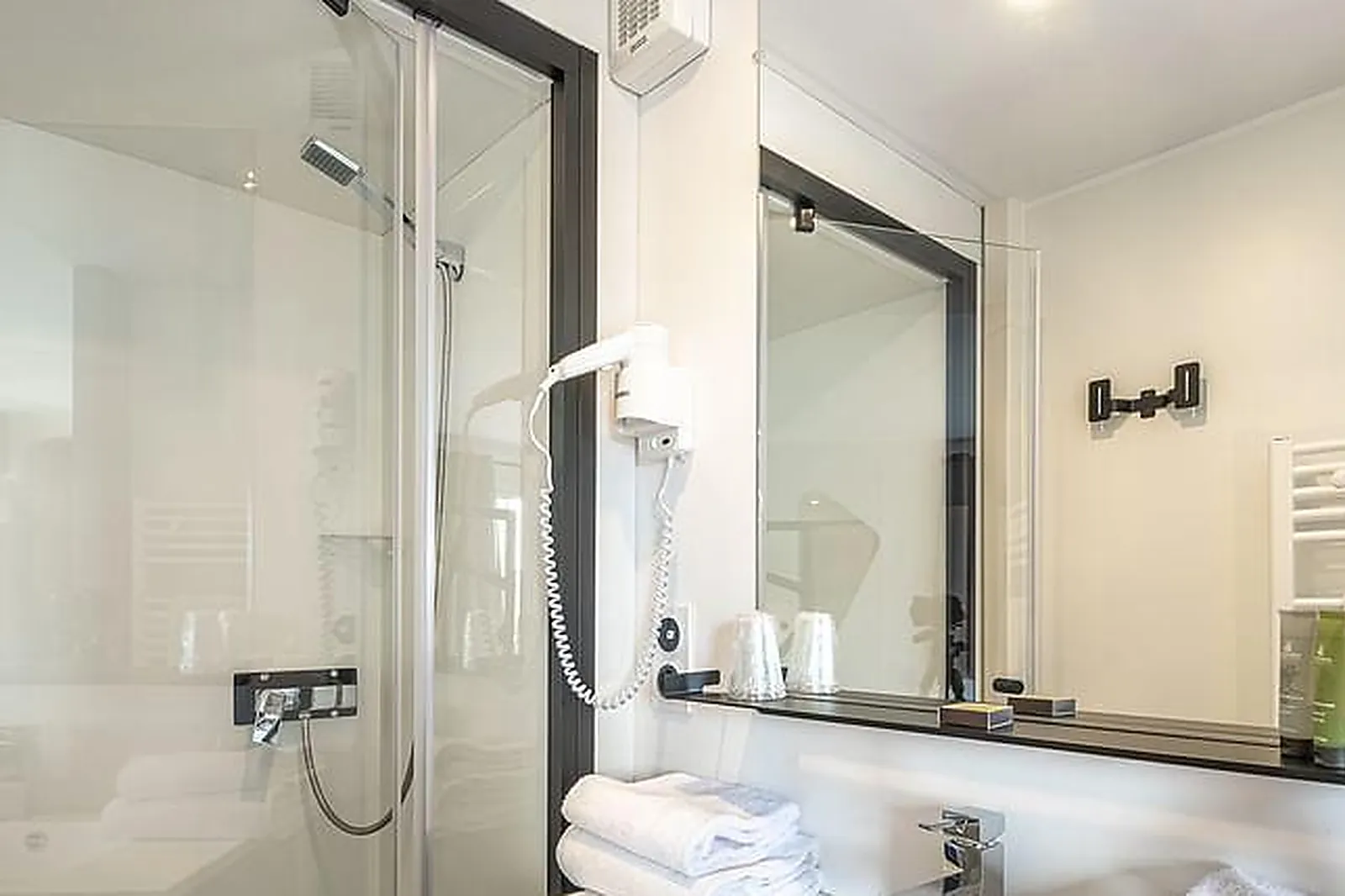 Lieux événementiels, SCI OVE CABINET AVOCAT DEBUYSER PLOUX