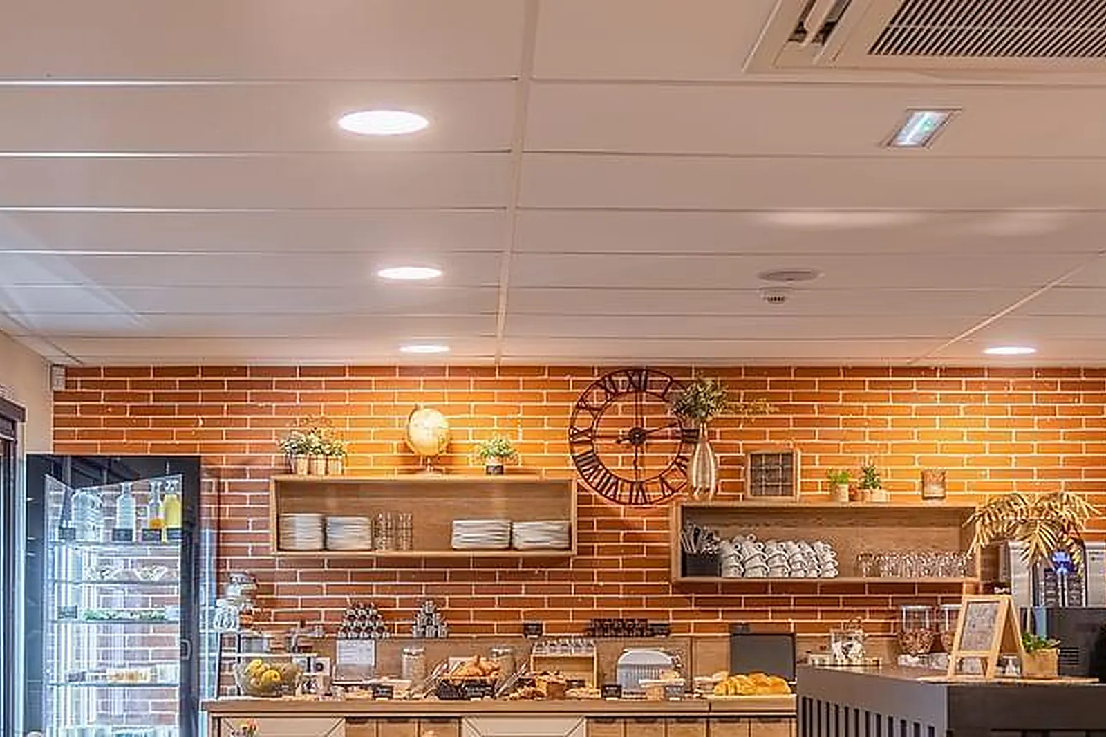 Lieux événementiels, SCI OVE CABINET AVOCAT DEBUYSER PLOUX