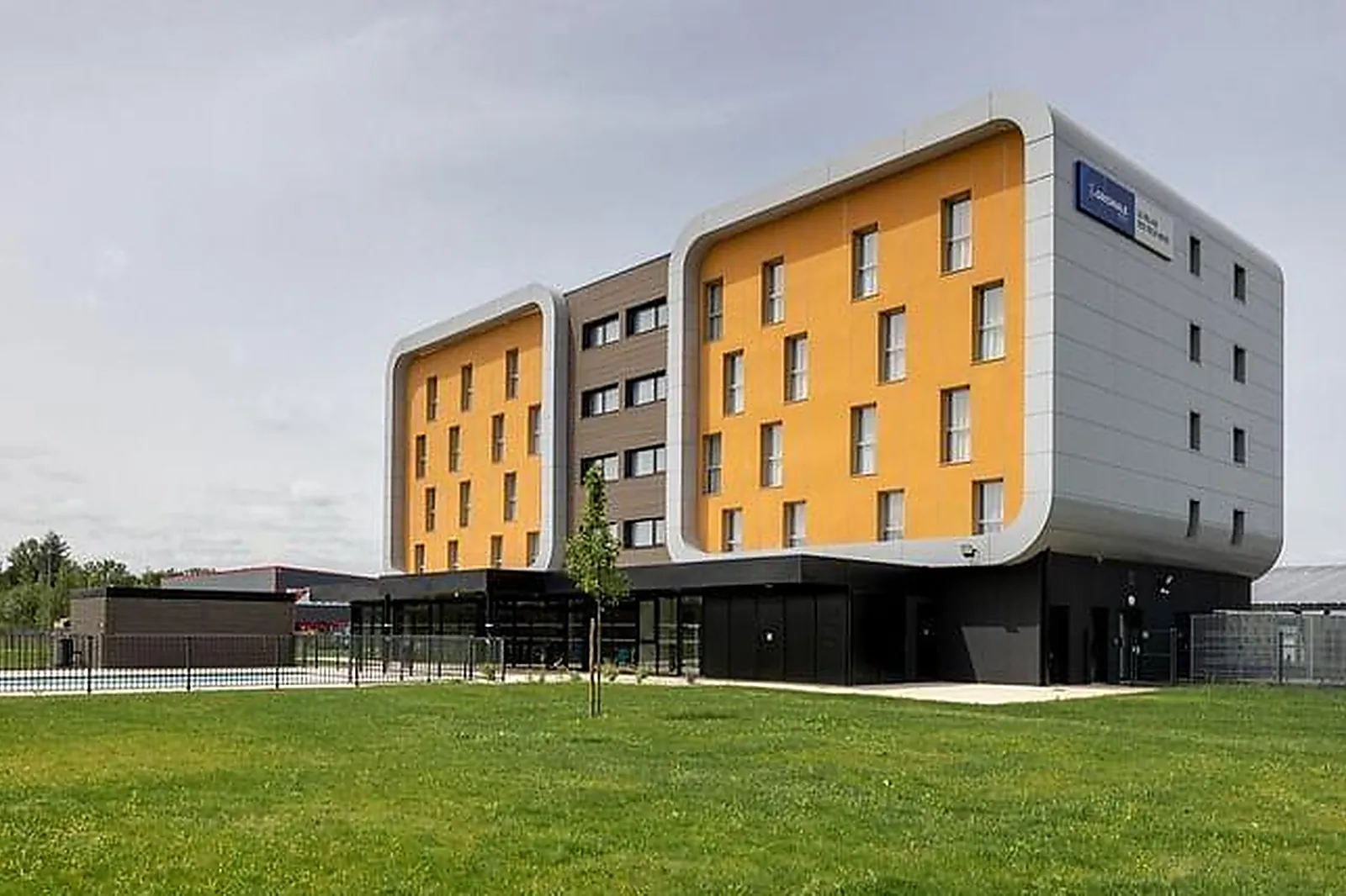 Lieux événementiels, THE ORIGINALS CITY LE RELAIS DES DEUX MERS***