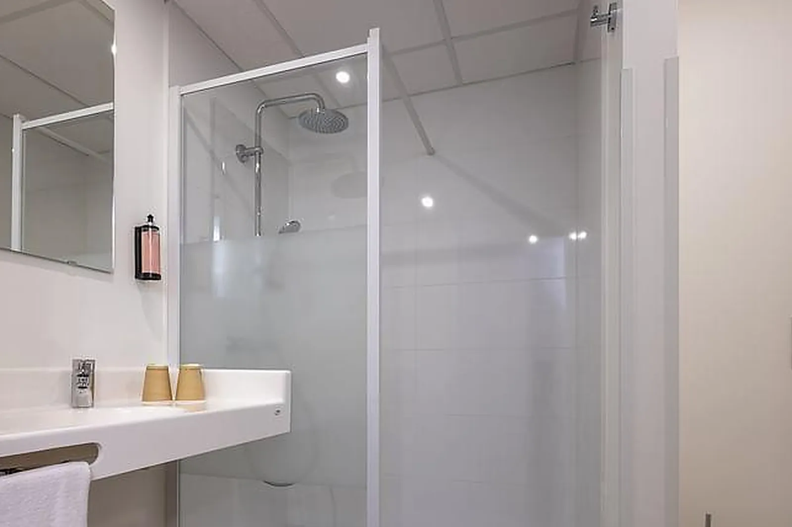 Lieux événementiels, THE ORIGINALS CITY LE RELAIS DES DEUX MERS***