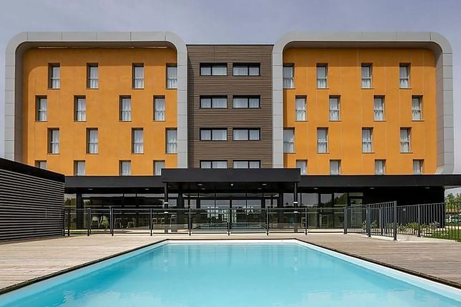 Lieux événementiels, THE ORIGINALS CITY LE RELAIS DES DEUX MERS***