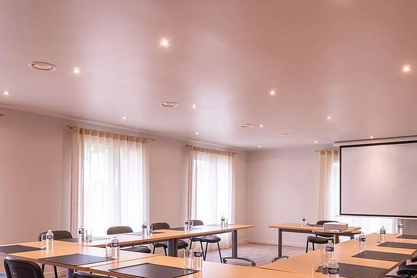 Lieux événementiels, AGENCE NOVA FORMATION LABEGE