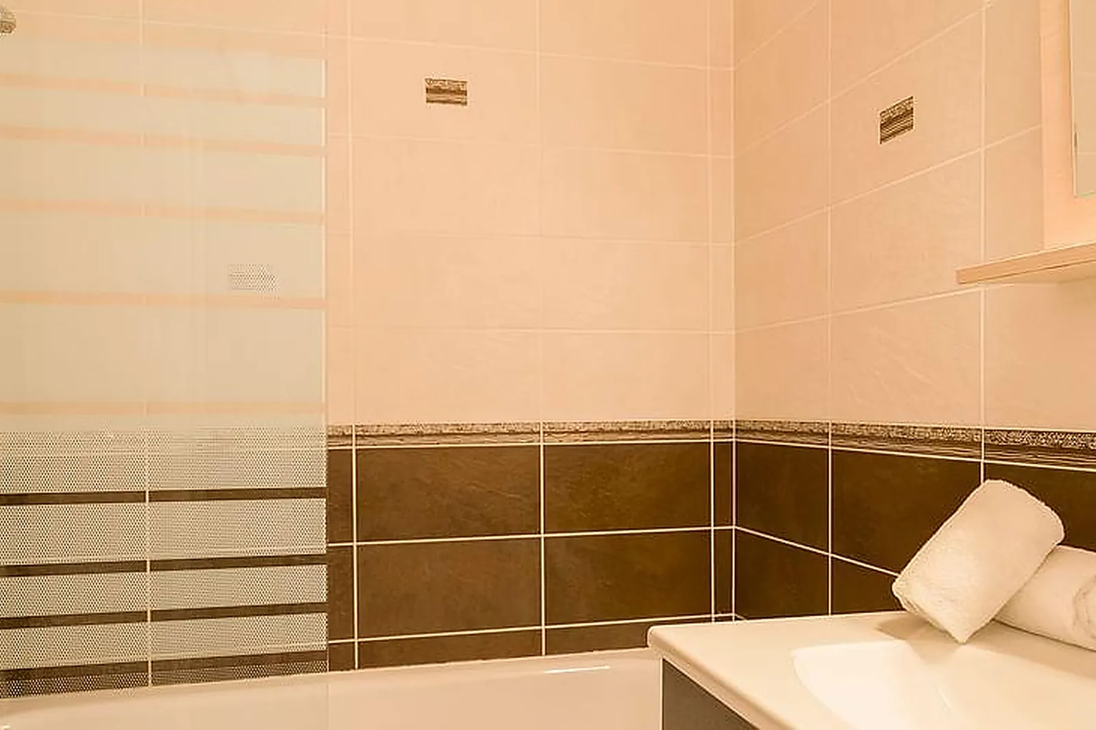 Lieux événementiels, THE ORIGINALS HÔTEL LA SIESTA***