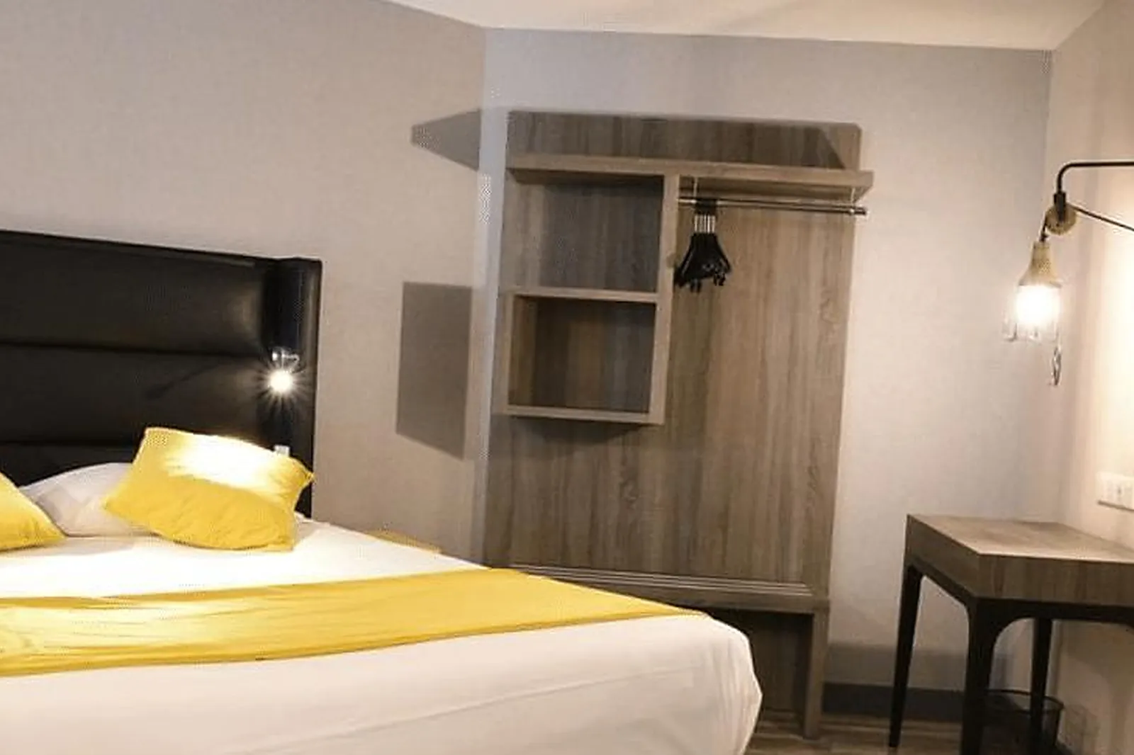 Lieux événementiels, THE ORIGINALS MONTÉLIMAR***