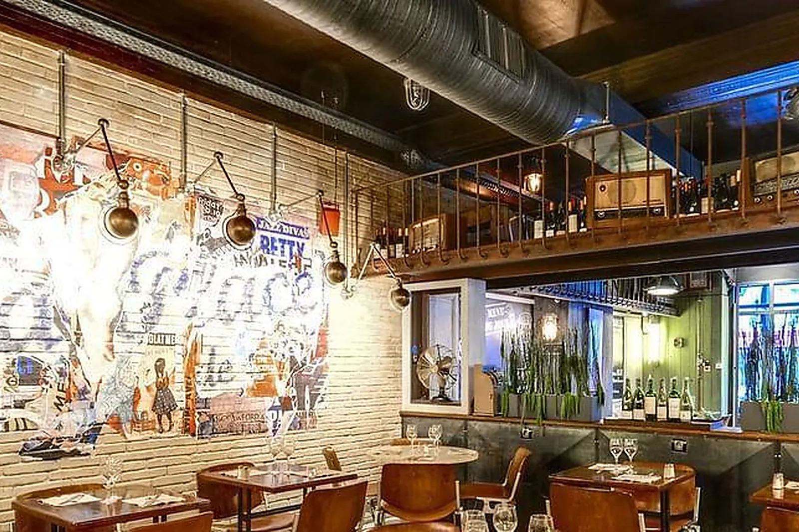 Lieux événementiels, THE PLACE TO...WAGRAM