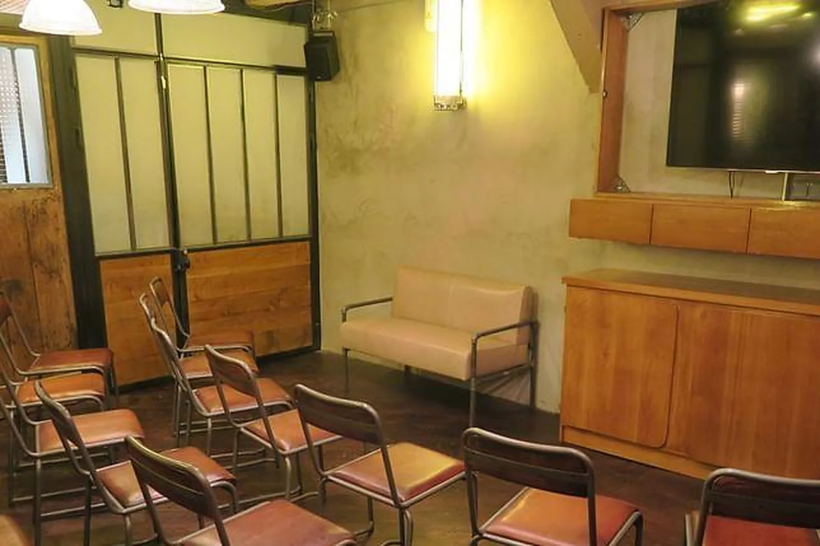 Lieux événementiels, THE PLACE TO...WAGRAM