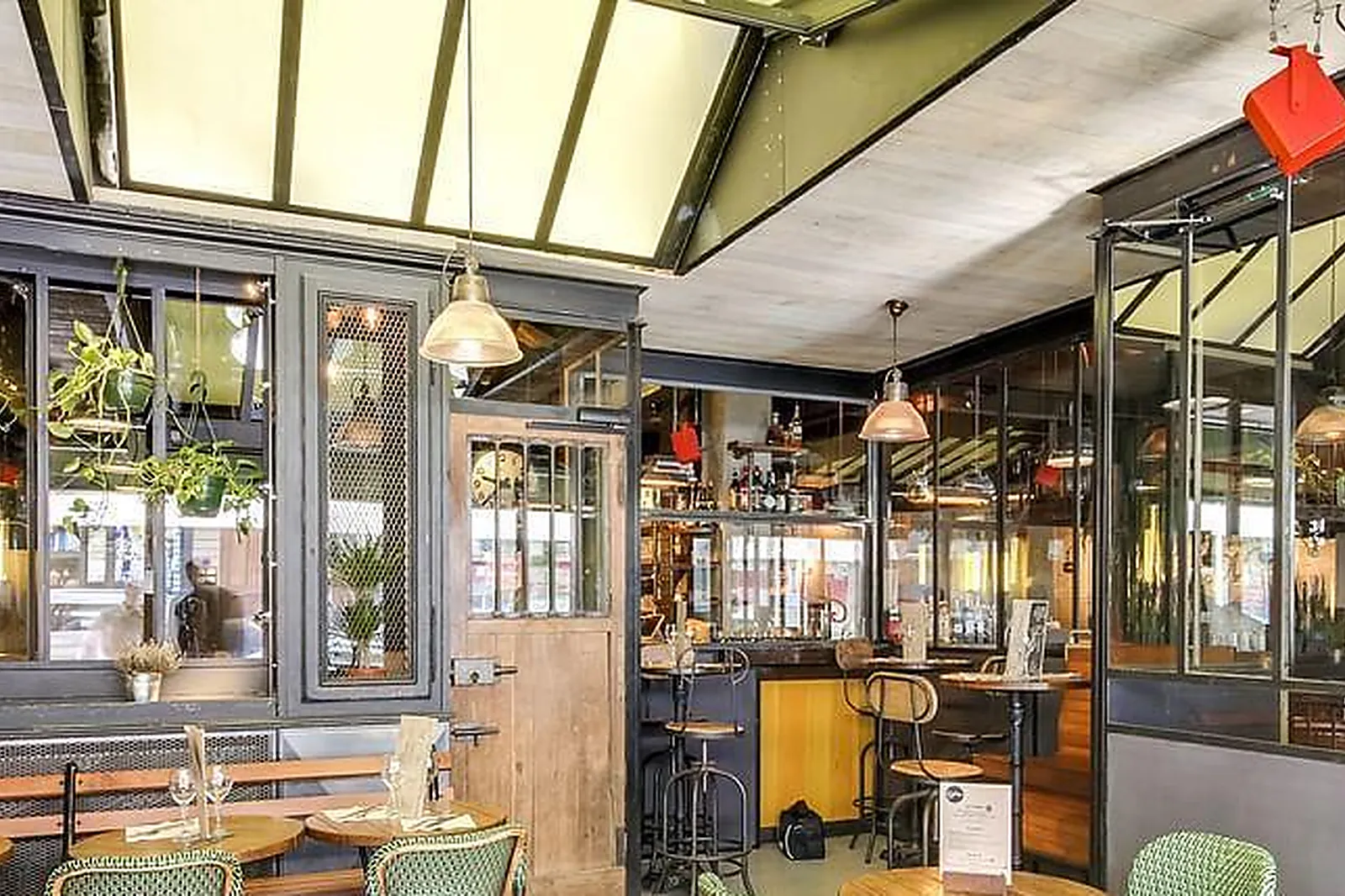 Lieux événementiels, THE PLACE TO...WAGRAM