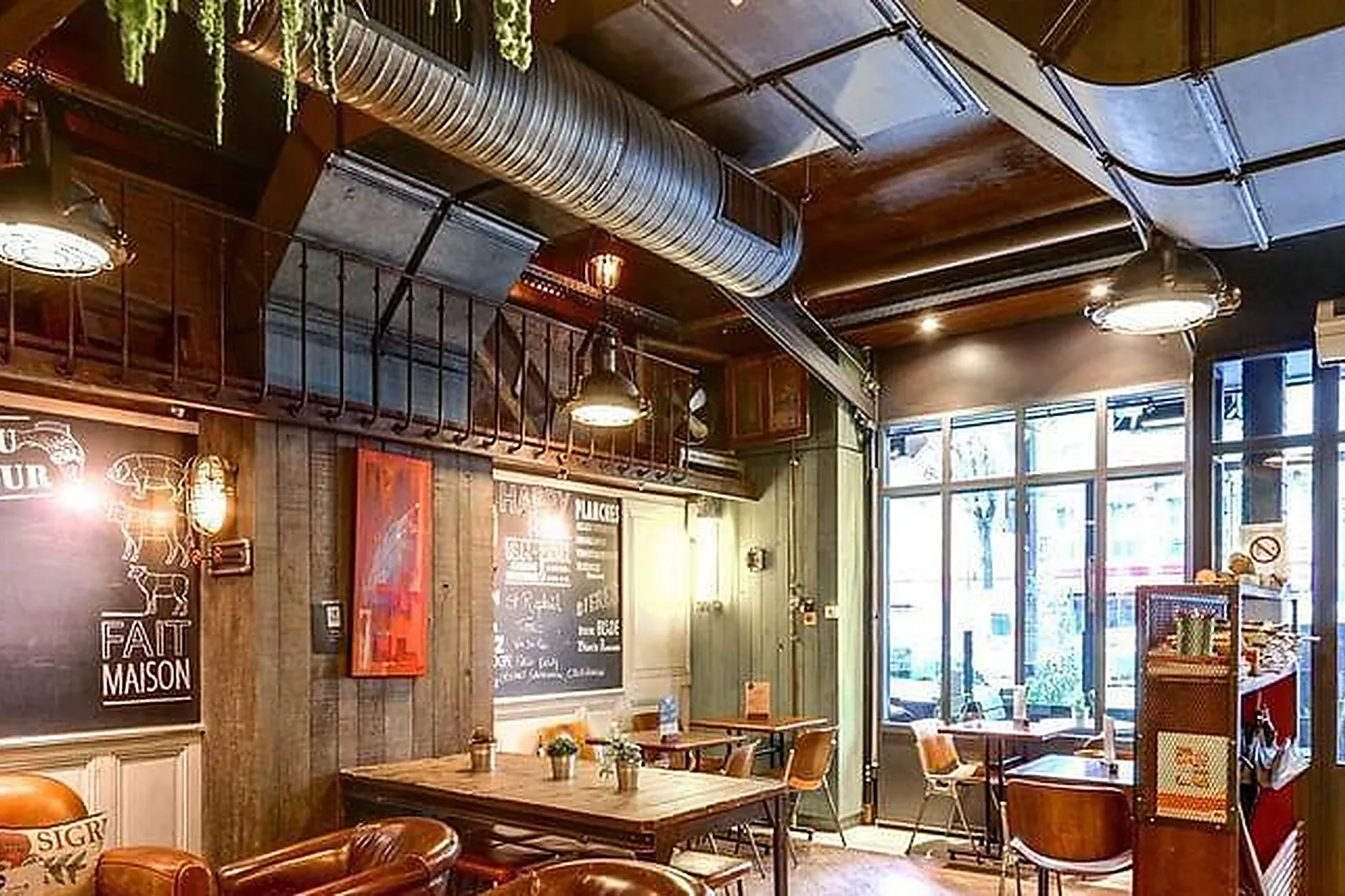 Lieux événementiels, THE PLACE TO...WAGRAM