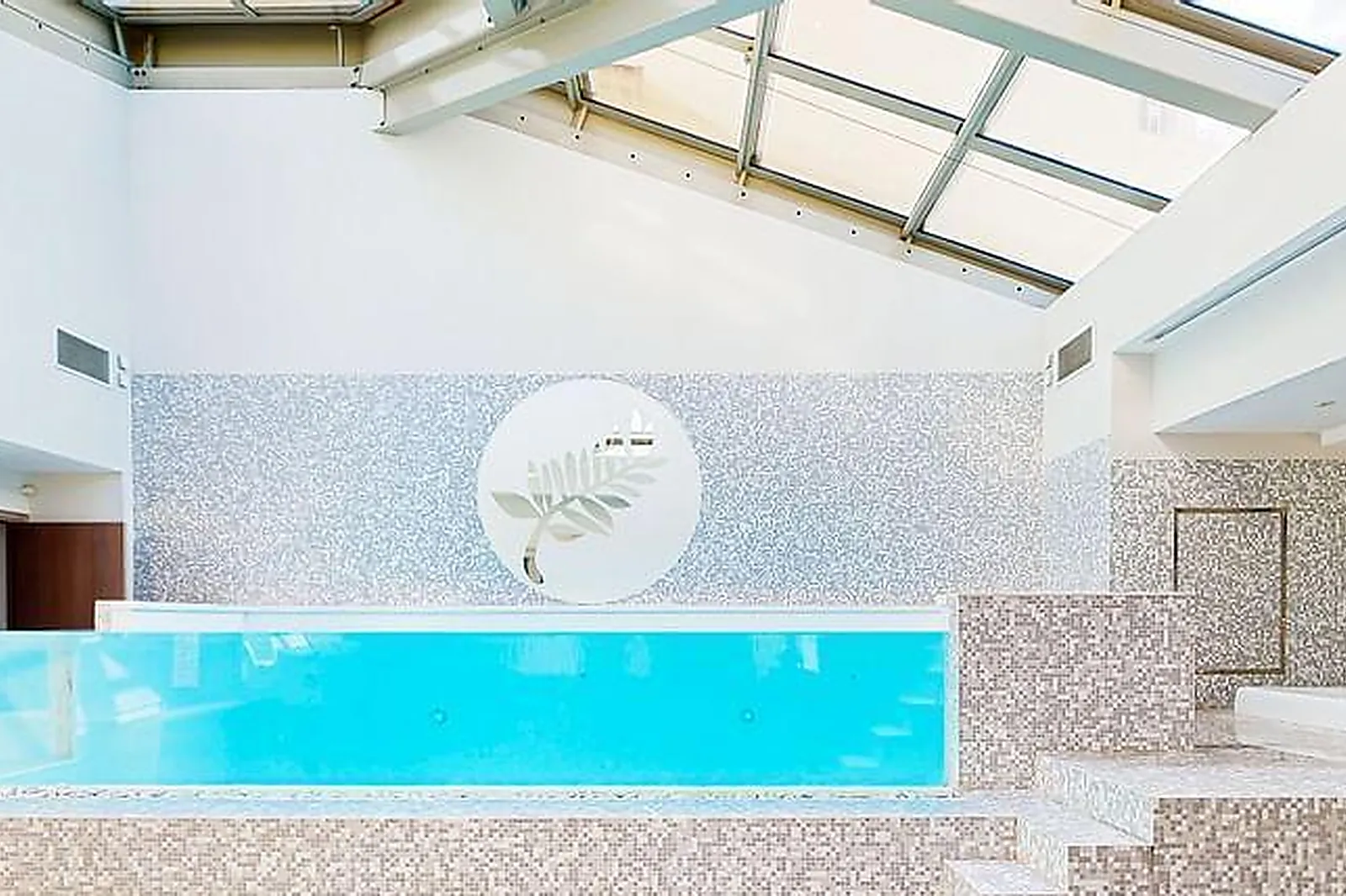 Lieux événementiels, THE POOLHOUSE CANNES