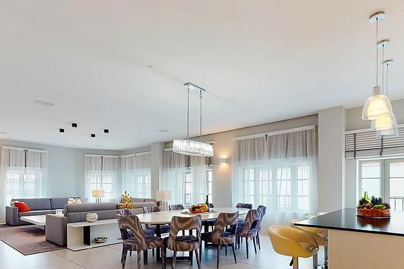 Lieux événementiels, THE POOLHOUSE CANNES