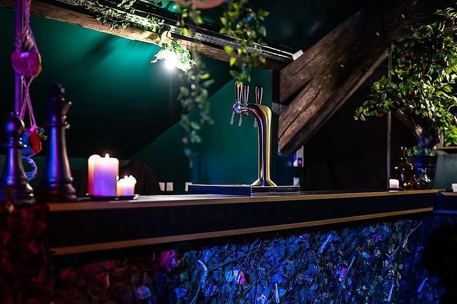 Lieux événementiels, THE SECRETS ALCAZAR - SALLE ESPACE BAR IMMERSIF