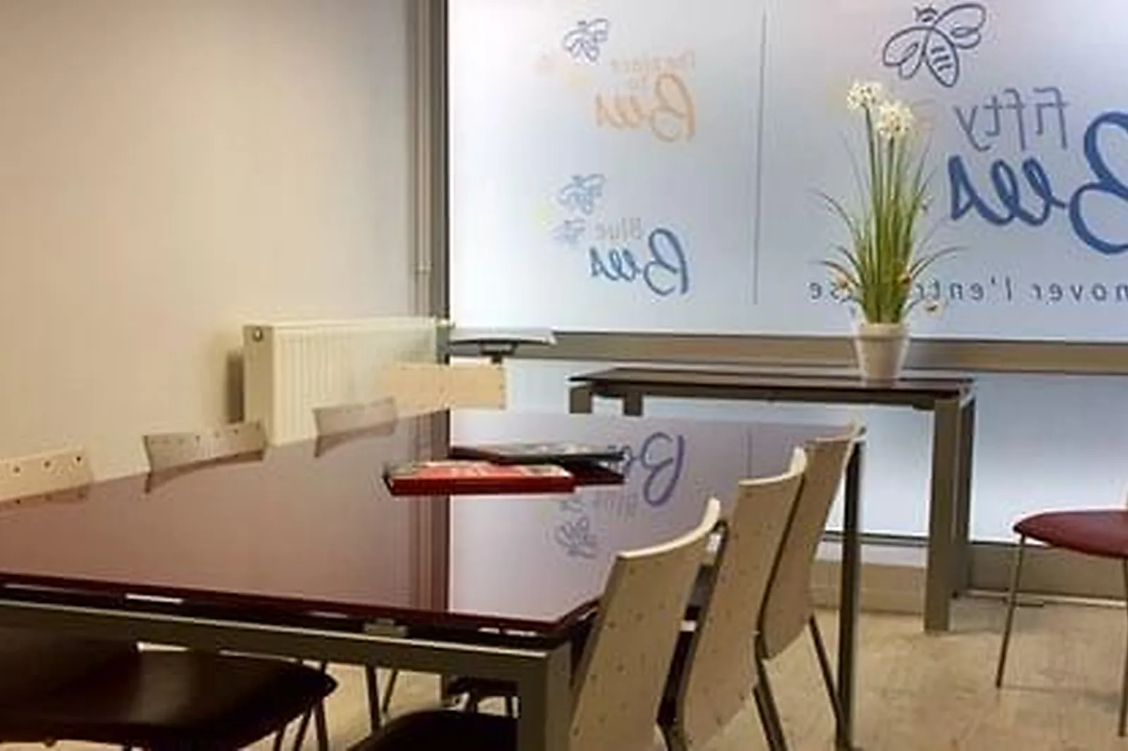 Lieux événementiels, THE PLACE TO BEES