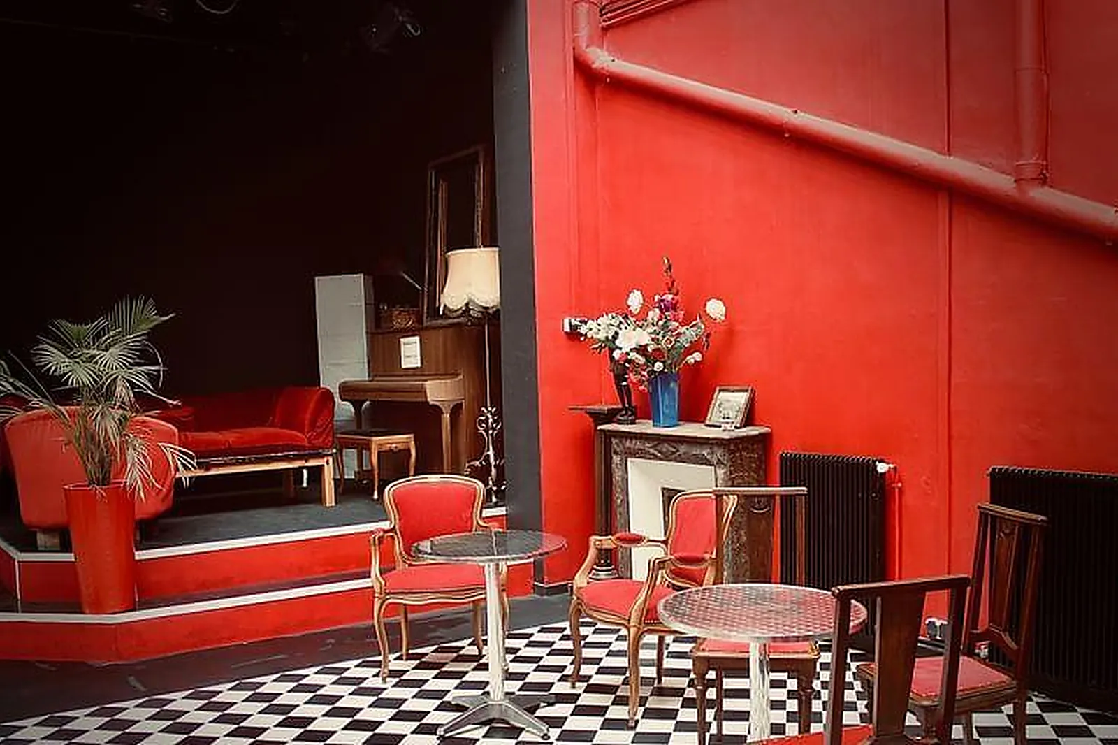 Lieux événementiels, THÉÂTRE DE LA PETIT RUE