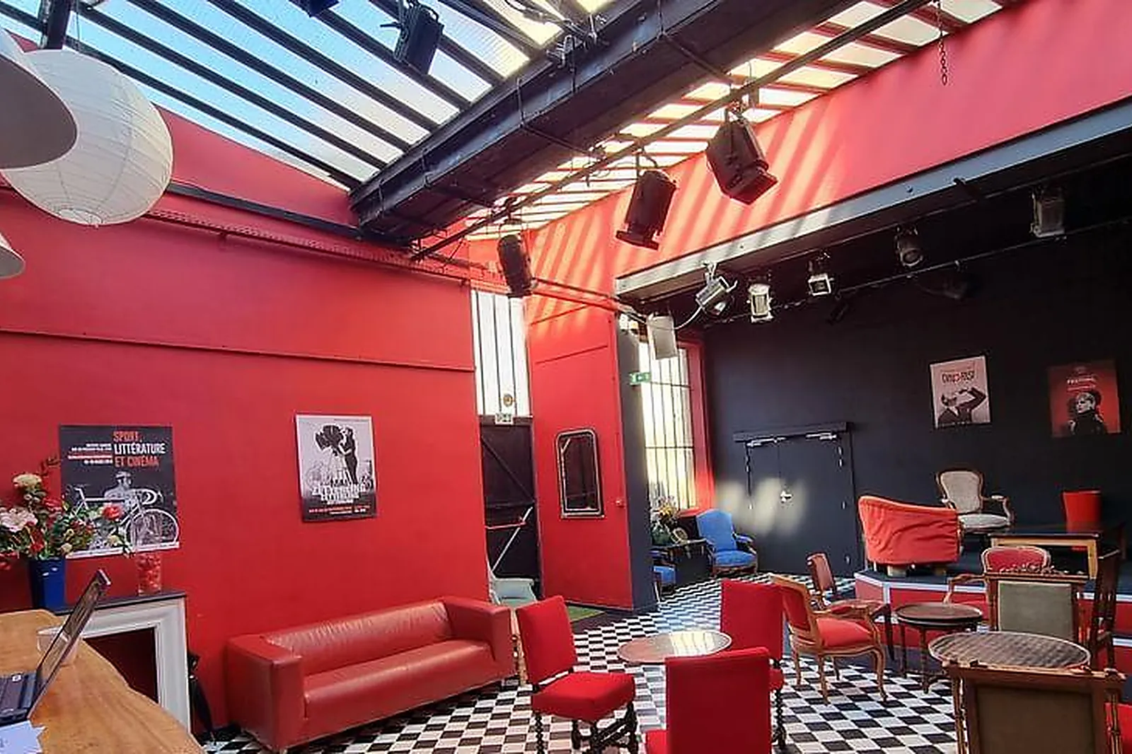 Lieux événementiels, THÉÂTRE DE LA PETIT RUE