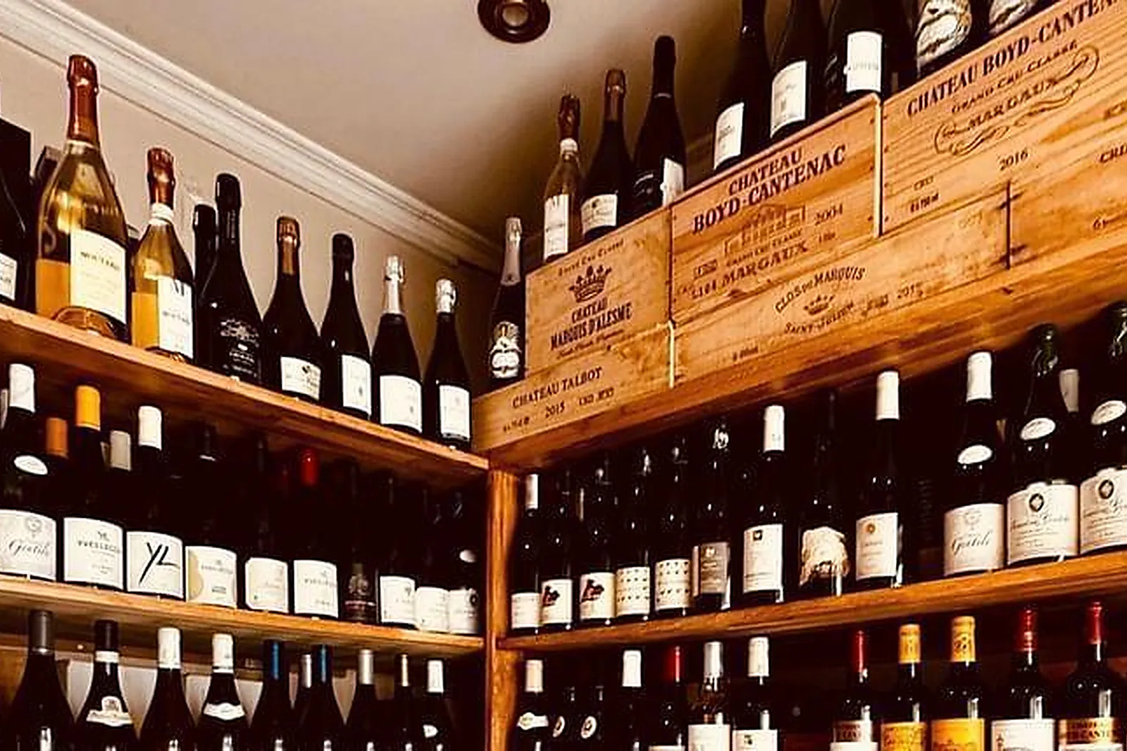 Lieux événementiels, TONTON