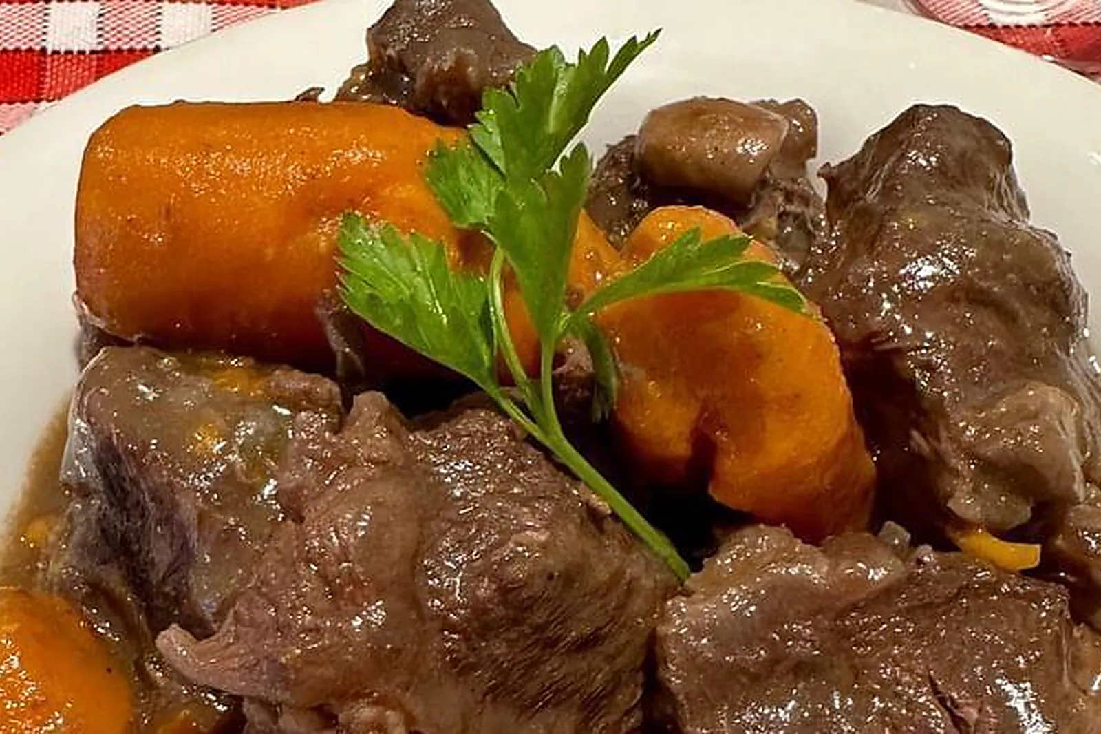 Lieux événementiels, TONTON