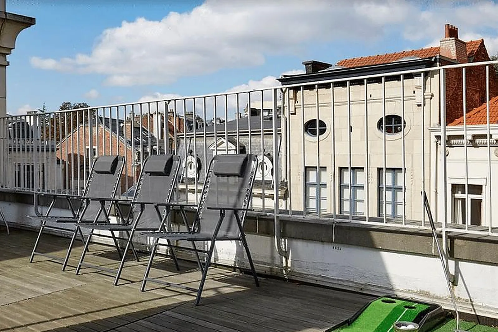 Lieux événementiels, TOPOS LOUISE